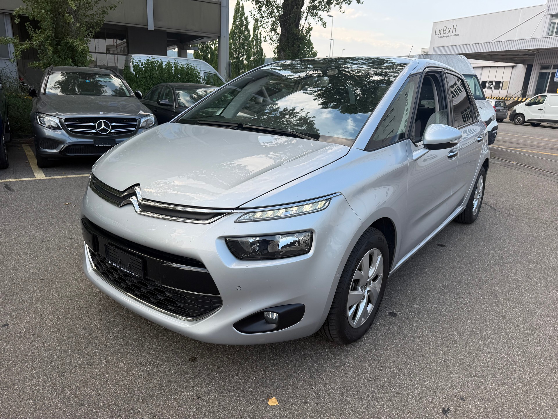CITROEN Grand C4 Picasso 1.2 Pure Tech Live-image-0