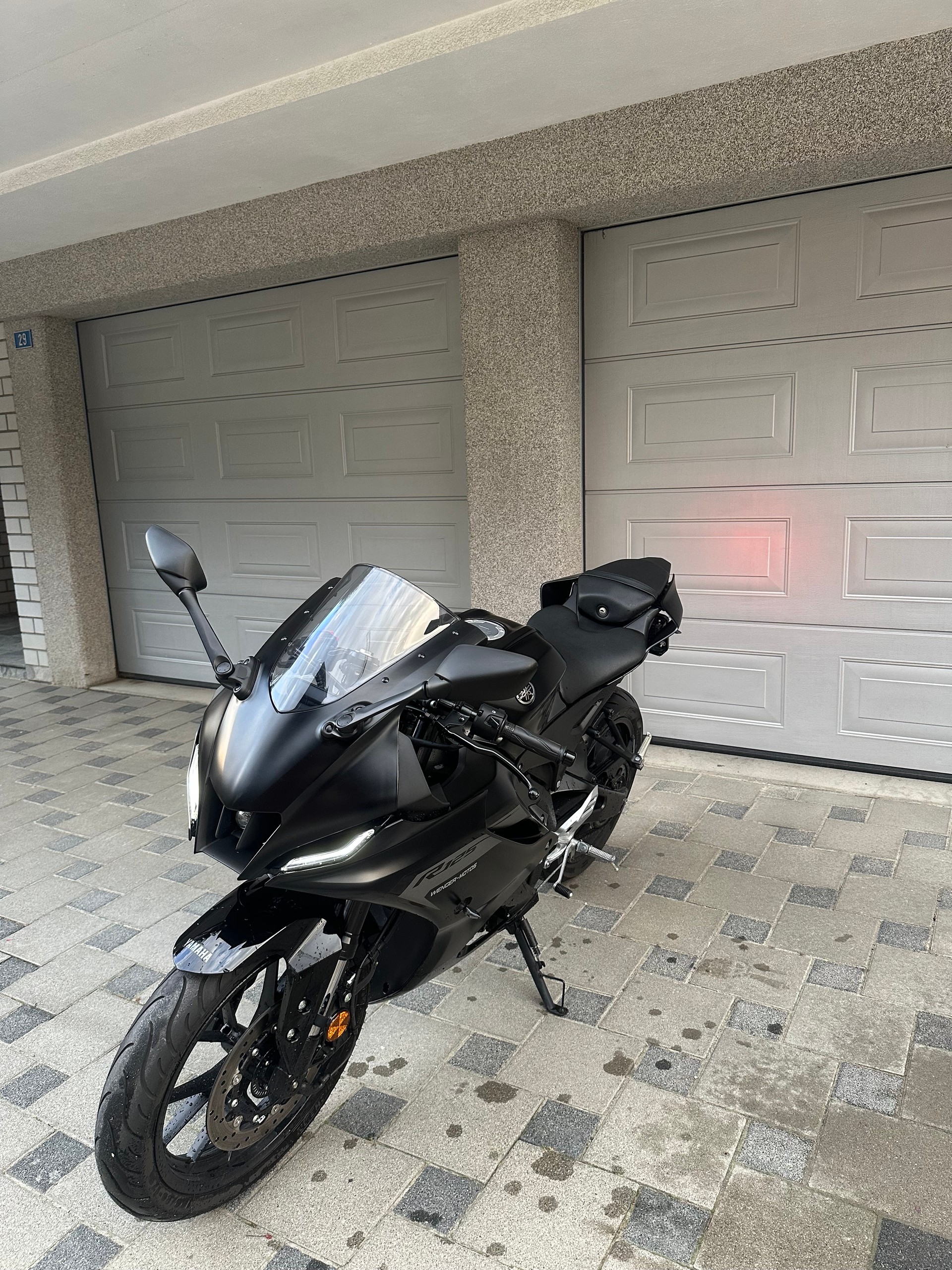 YAMAHA YZF-R 125 ABS-image-7