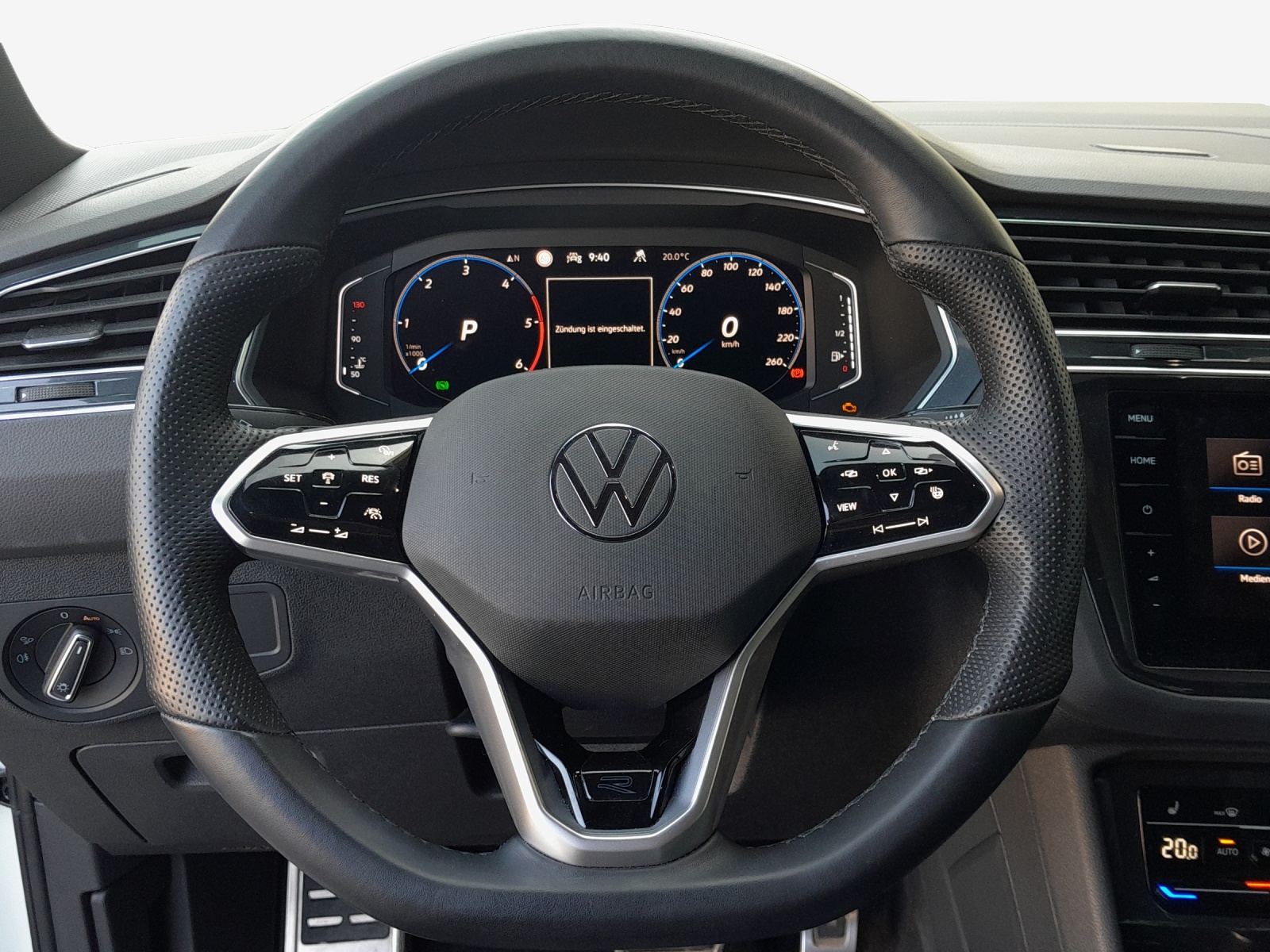 VW Tiguan 2.0 TDI SCR R-Line 4Motion DSG-image-9