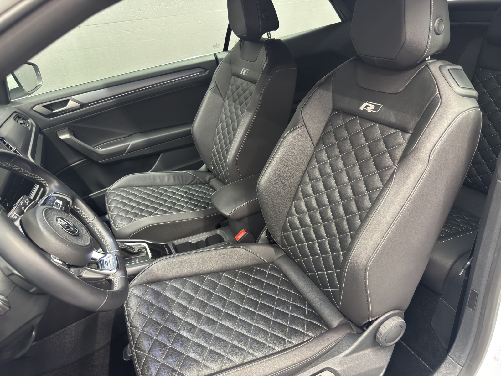 VW T-Roc Cabriolet 1.5 TSI R-Line DSG-image-13