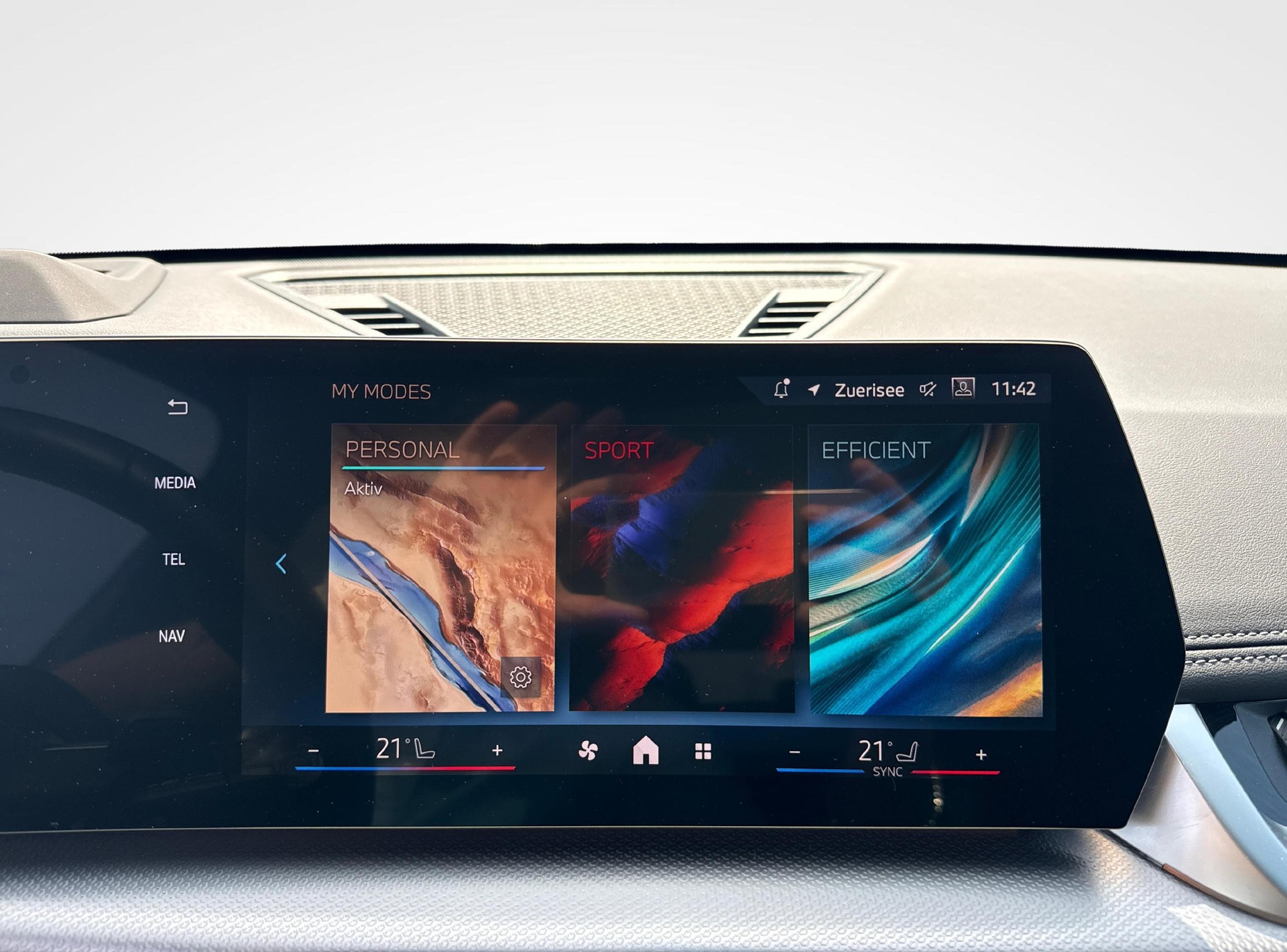 BMW X1 30e xDrive paddles-image-19