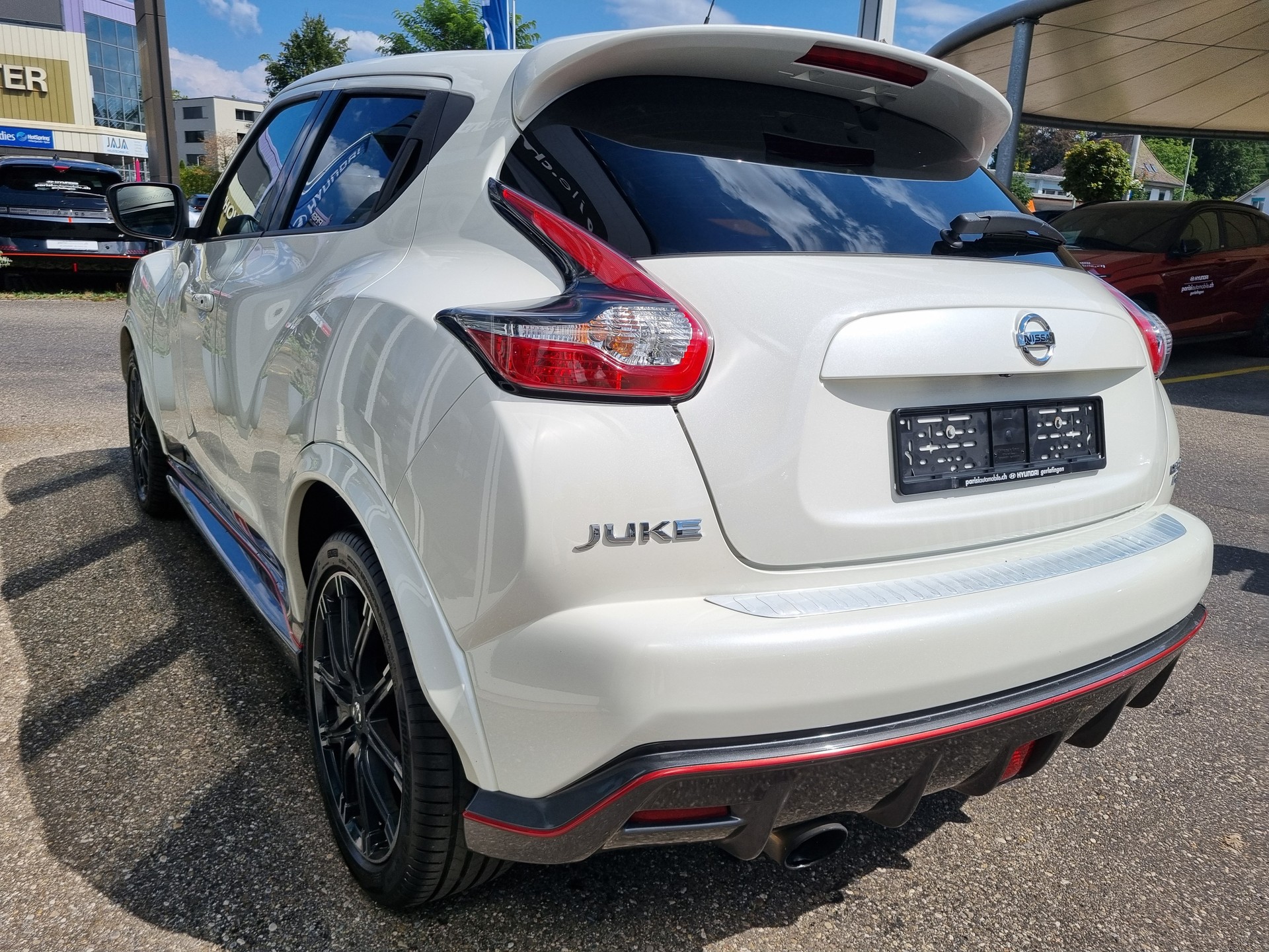 NISSAN Juke 1.6 DIG-T Nismo RS 4x4 Xtronic M-CVT-image-6