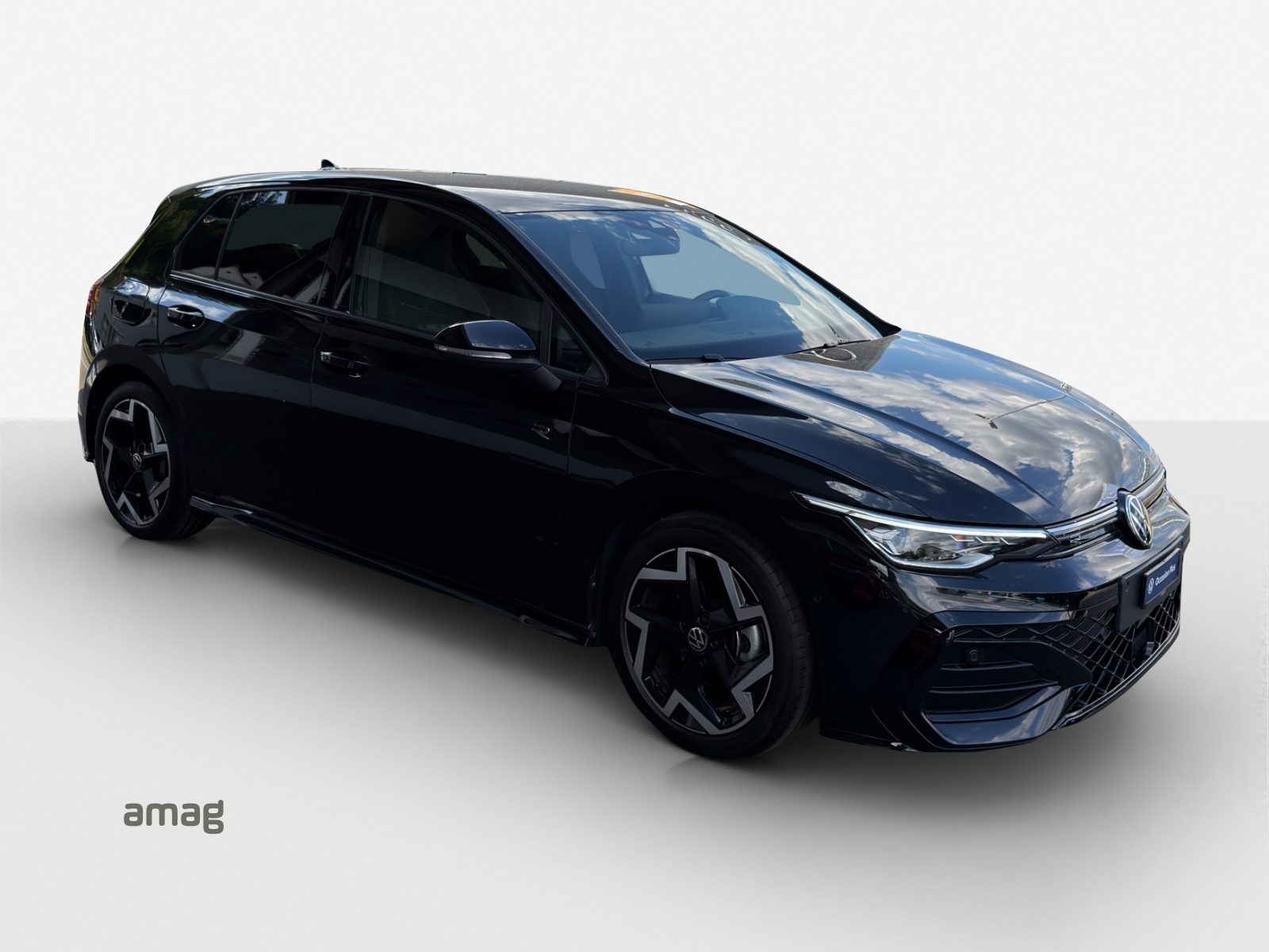 VW Golf 1.5 e TSI mHEV R-Line DSG-image-5