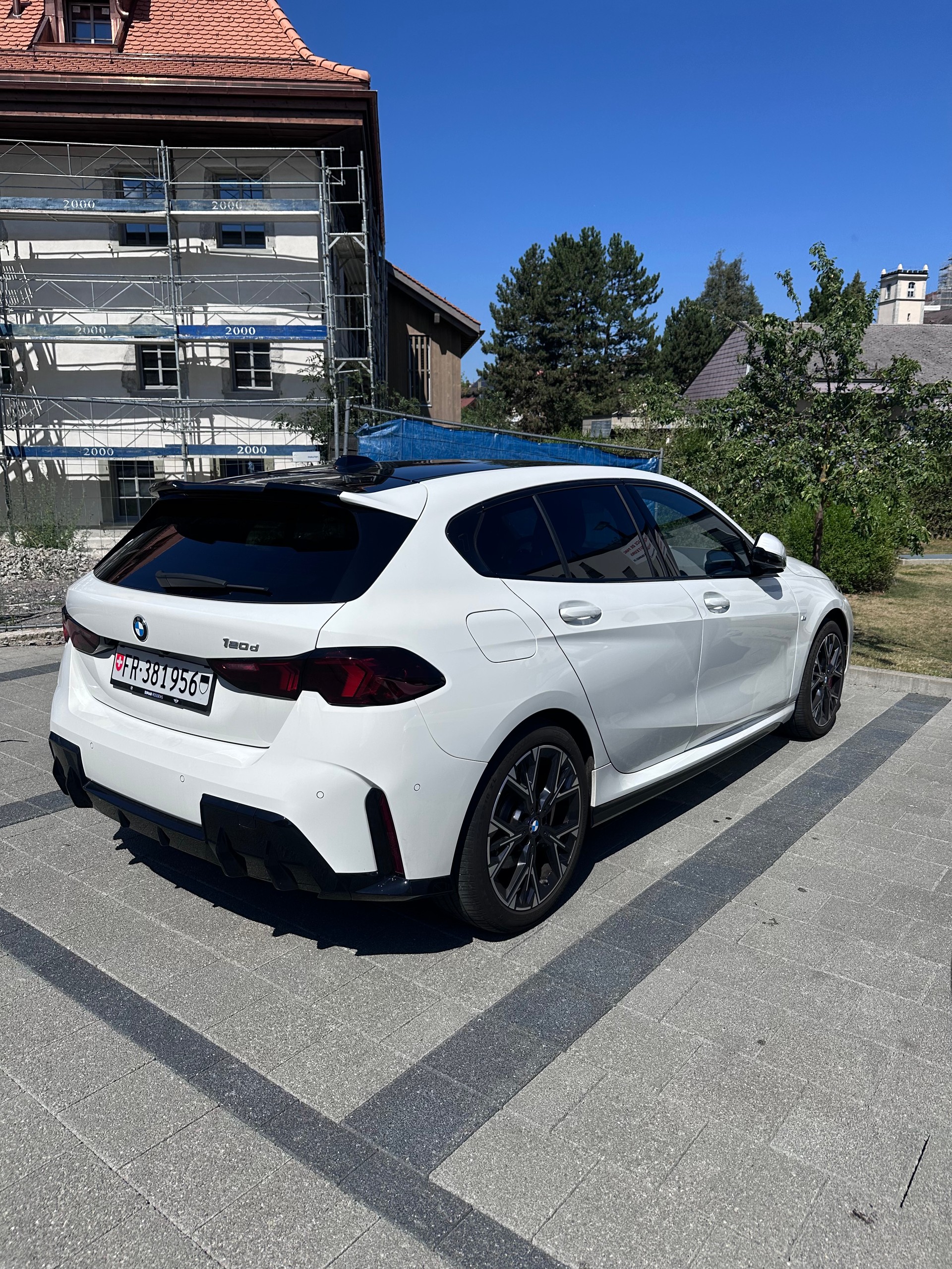 BMW 120d-image-2