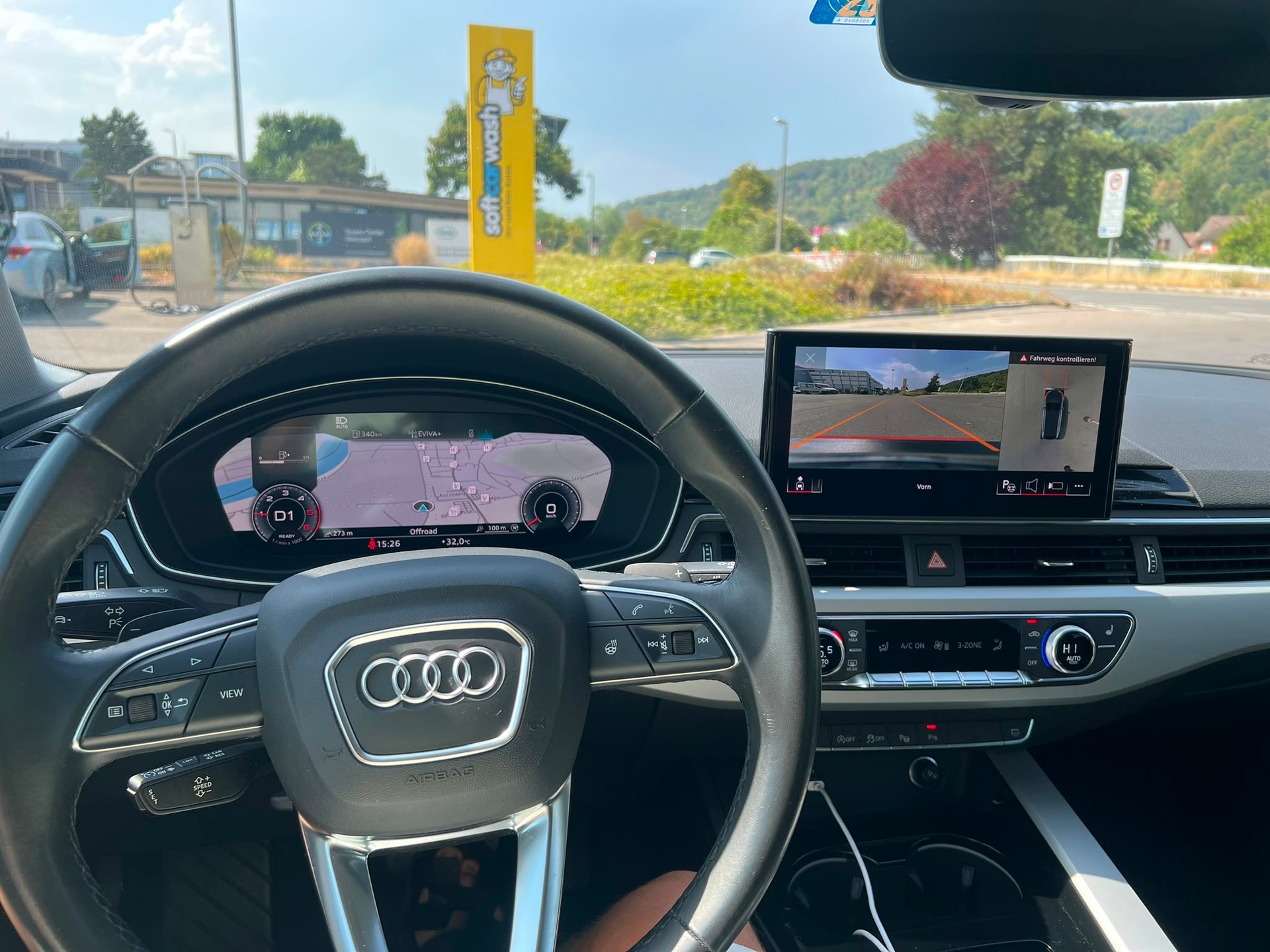 AUDI 2.0 35 TDI Attraction S-Tronic-image-4