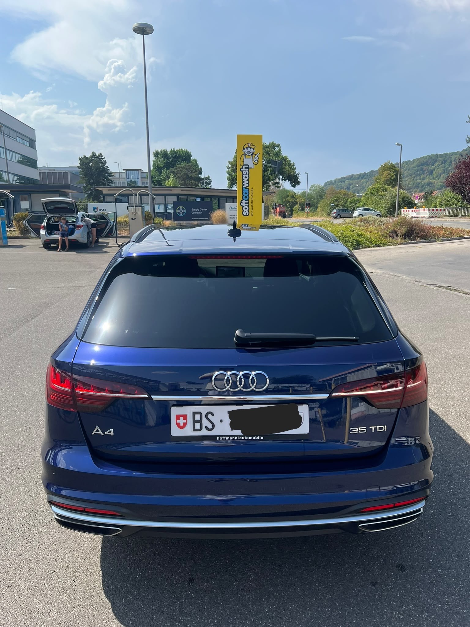 AUDI 2.0 35 TDI Attraction S-Tronic-image-2