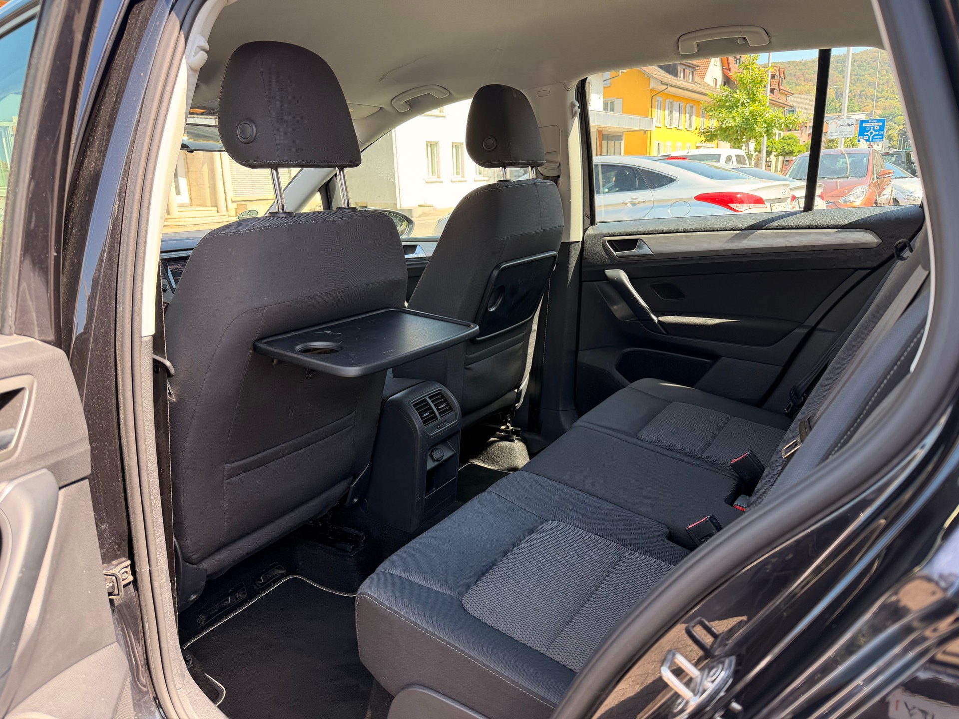 VW Golf Sportsvan 1.6 TDI BlueMotion Comfortline-image-13