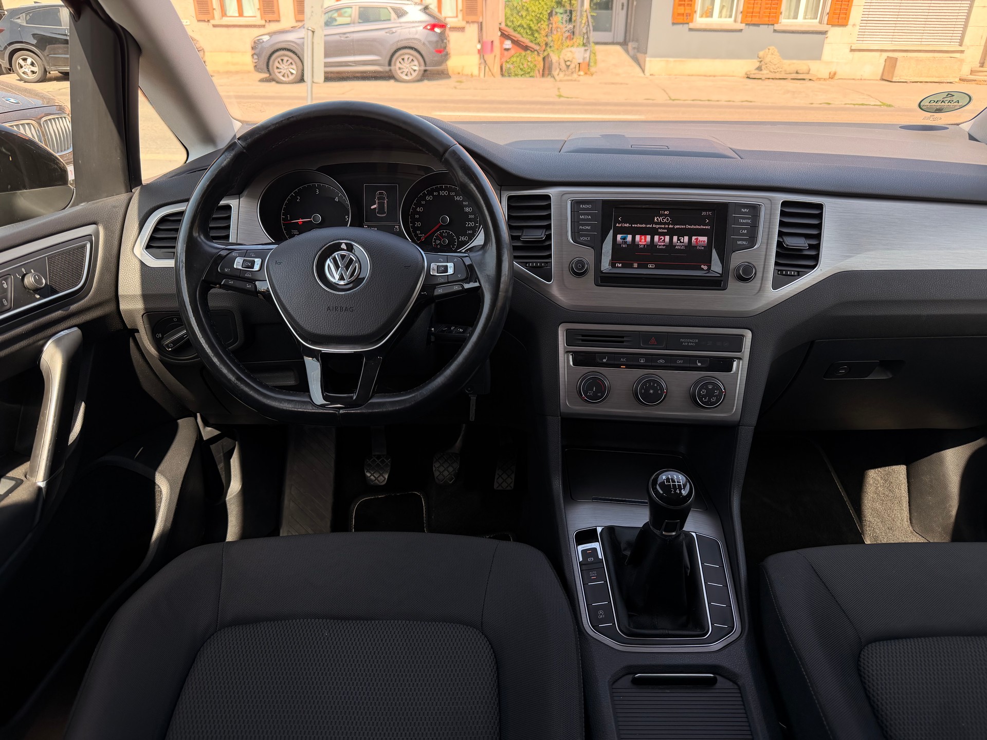 VW Golf Sportsvan 1.6 TDI BlueMotion Comfortline-image-10