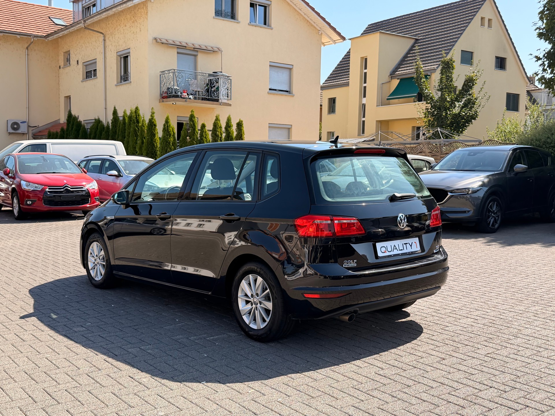 VW Golf Sportsvan 1.6 TDI BlueMotion Comfortline-image-5