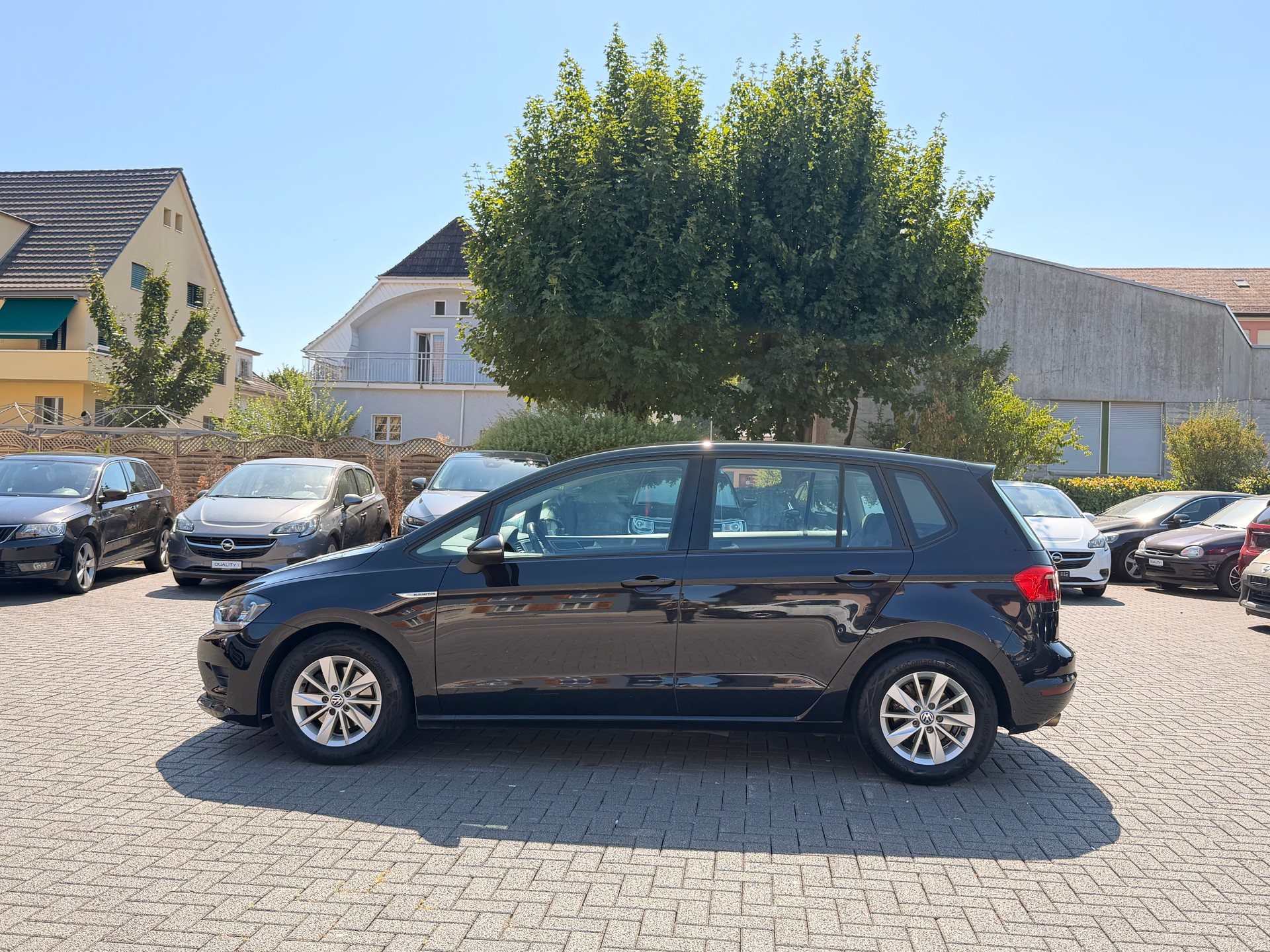 VW Golf Sportsvan 1.6 TDI BlueMotion Comfortline-image-3