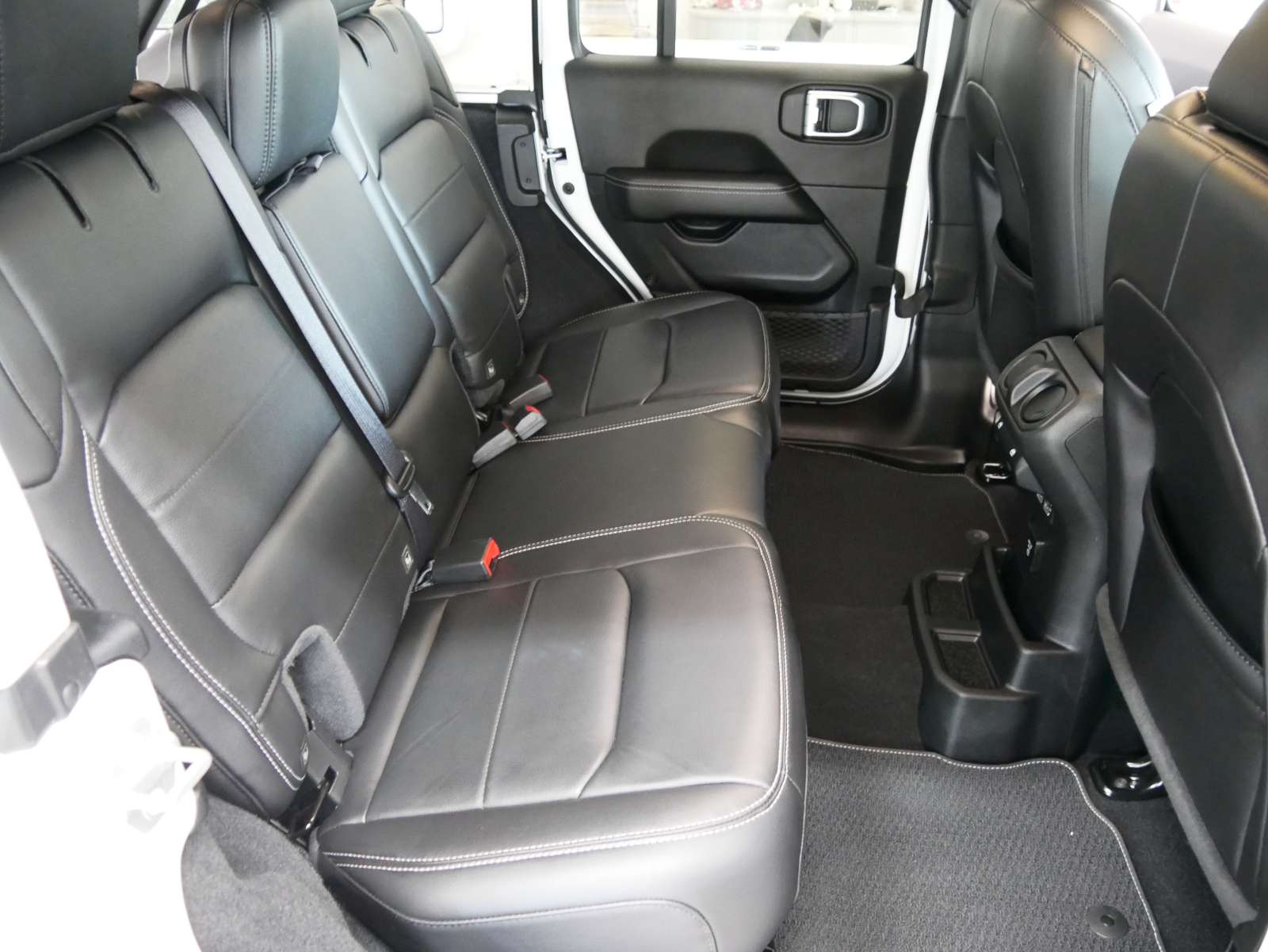 JEEP Wrangler 2.0 Unlimited 80TH Anniversary Automatic-image-14