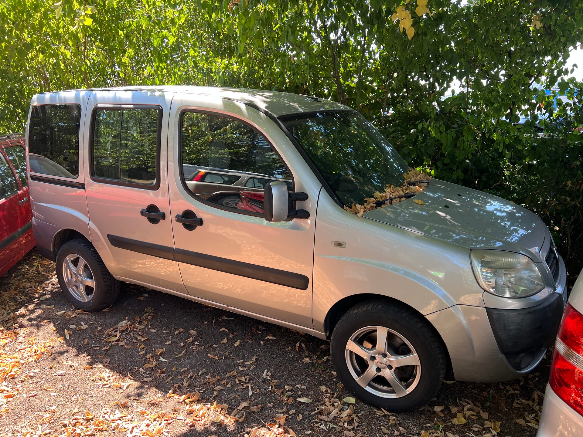 FIAT Doblò 1.9 JTD Malibu-image-1