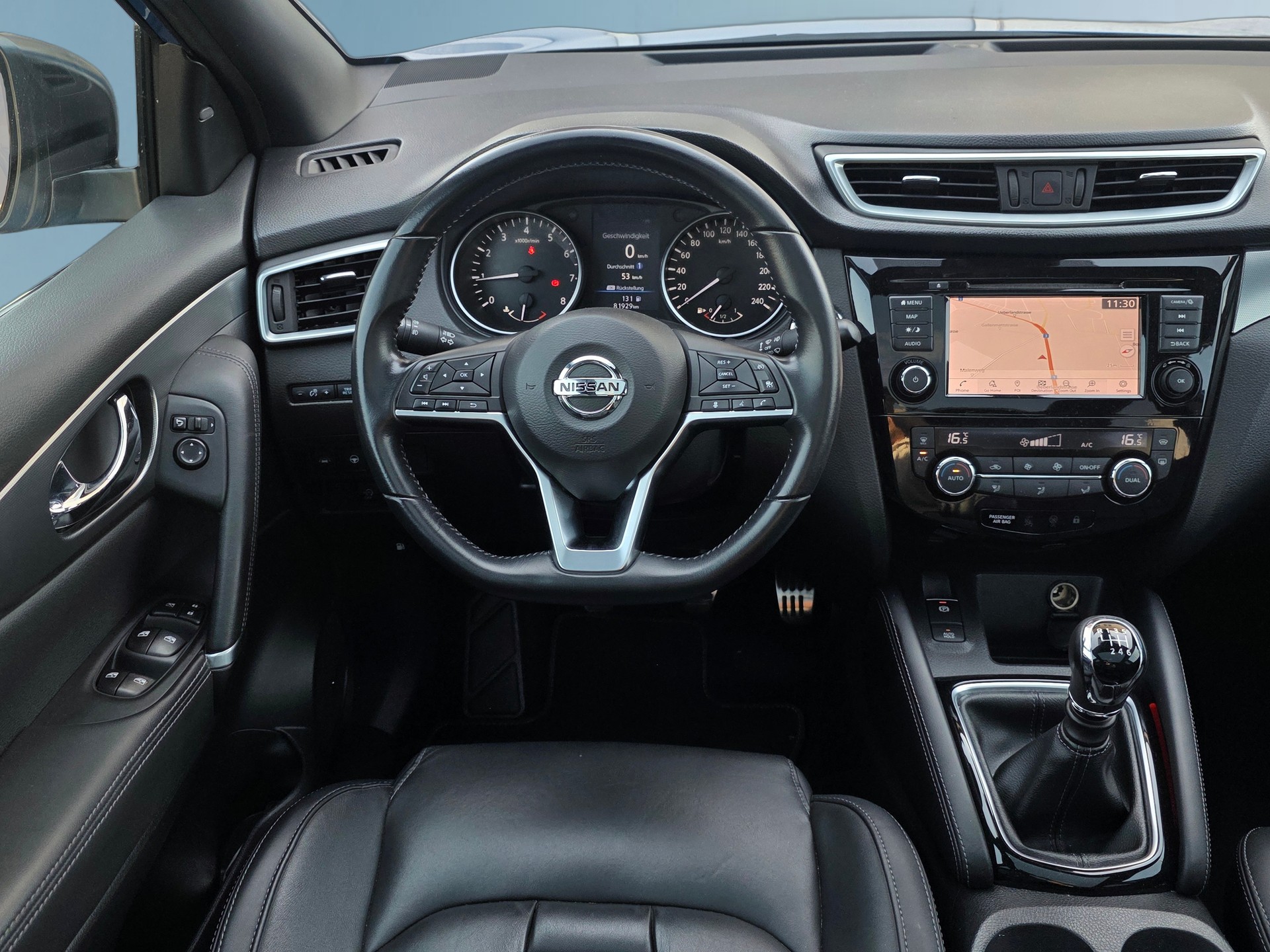 NISSAN Qashqai 1.3 DIG-T MHEV Visia * Vollausstattung * Anhängerkupplung * Panoramadach *-image-13