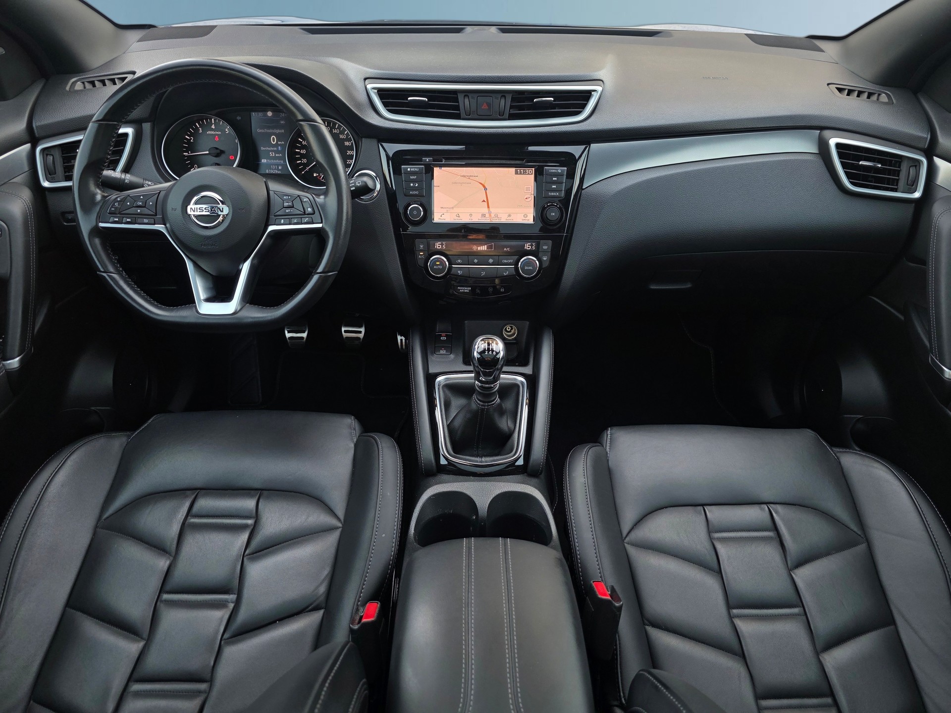 NISSAN Qashqai 1.3 DIG-T MHEV Visia * Vollausstattung * Anhängerkupplung * Panoramadach *-image-12