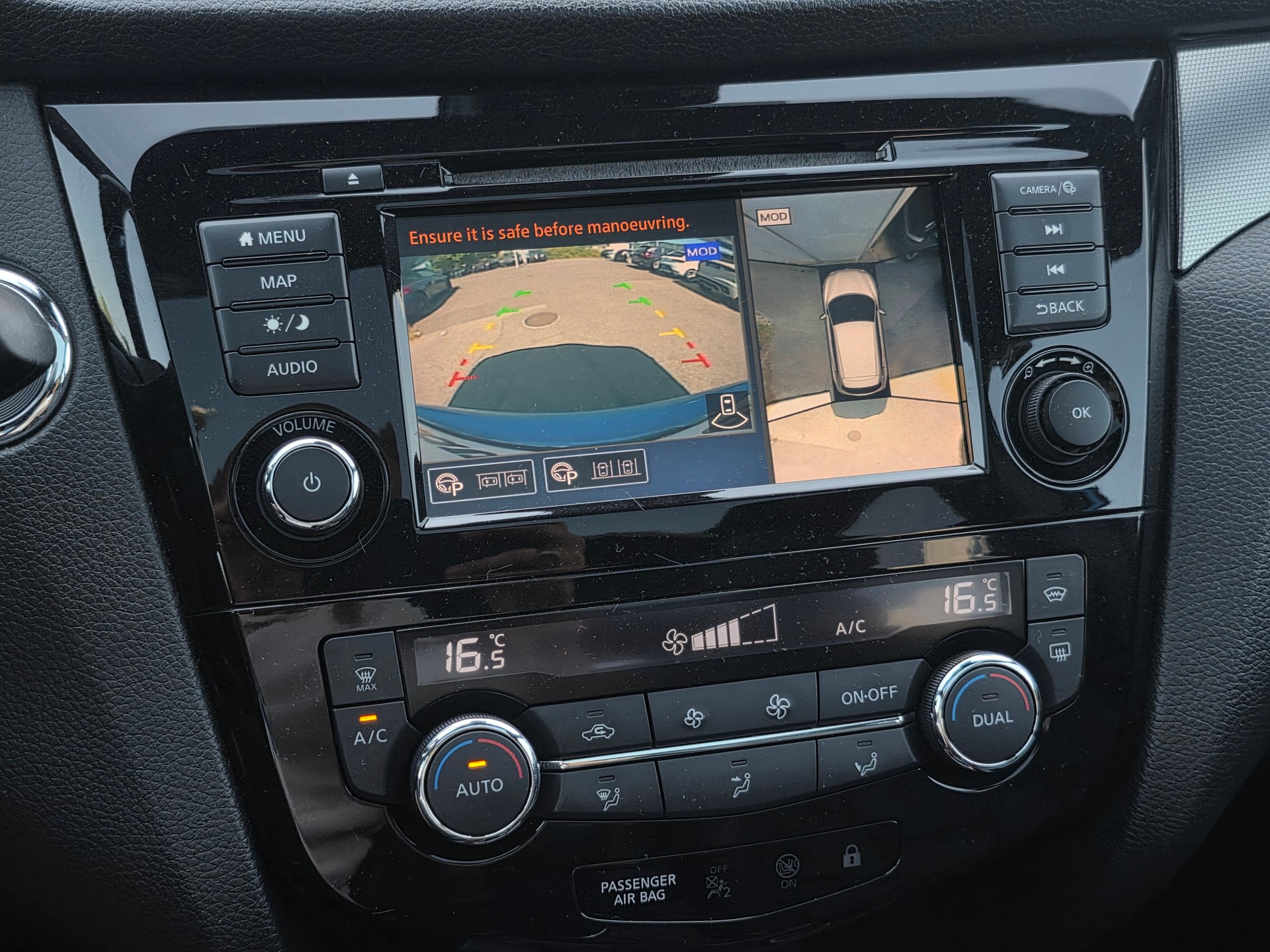 NISSAN Qashqai 1.3 DIG-T MHEV Visia * Vollausstattung * Anhängerkupplung * Panoramadach *-image-17