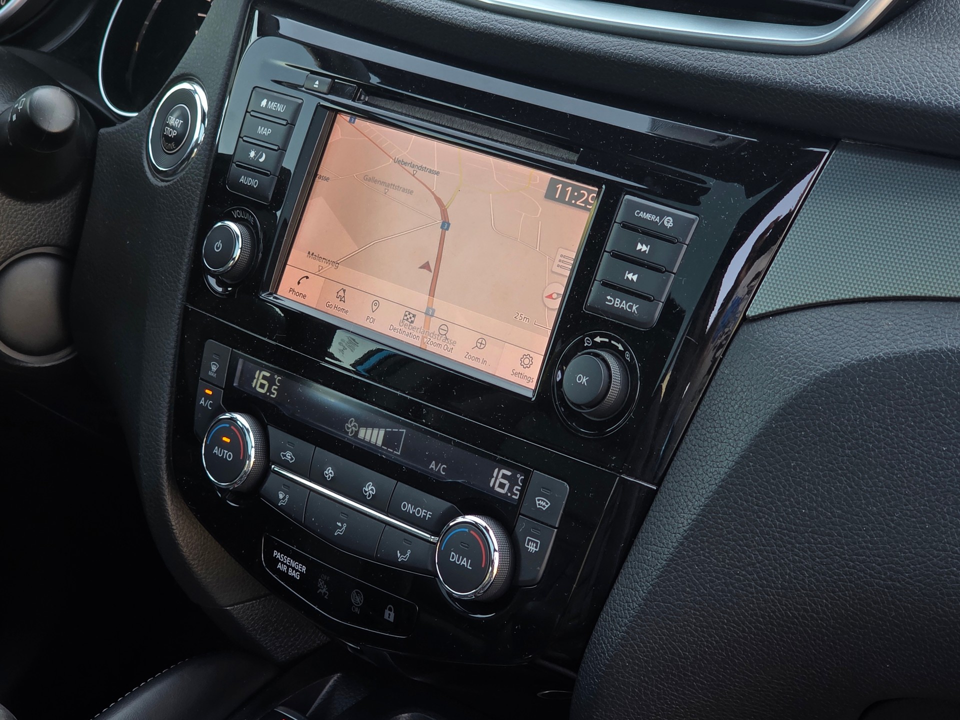 NISSAN Qashqai 1.3 DIG-T MHEV Visia * Vollausstattung * Anhängerkupplung * Panoramadach *-image-23