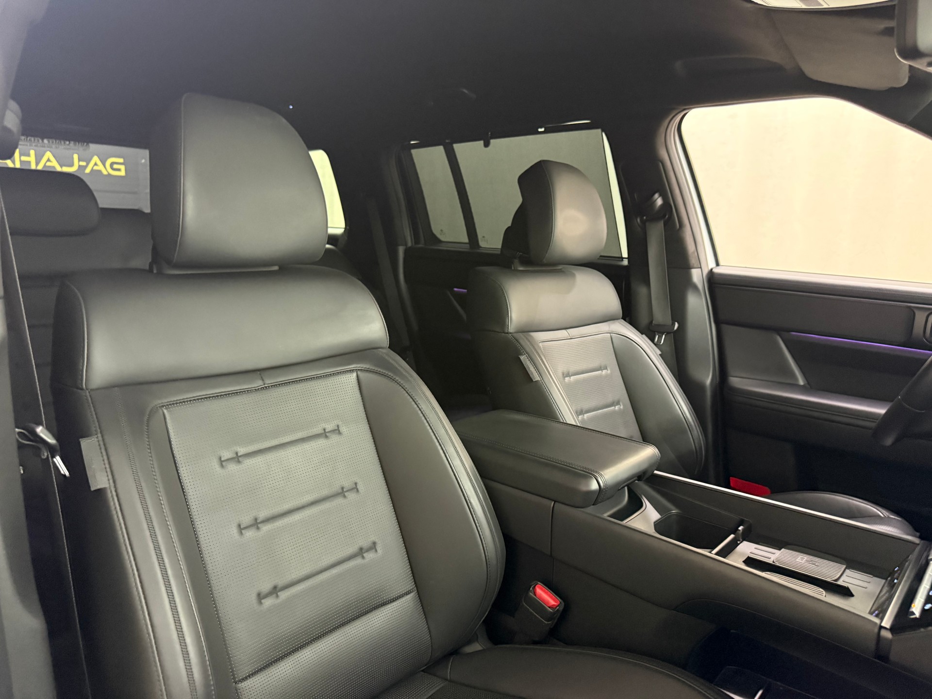 HYUNDAI Santa Fe 1.6 T-GDi PHEV Calligraphy 4WD Automatic-image-7