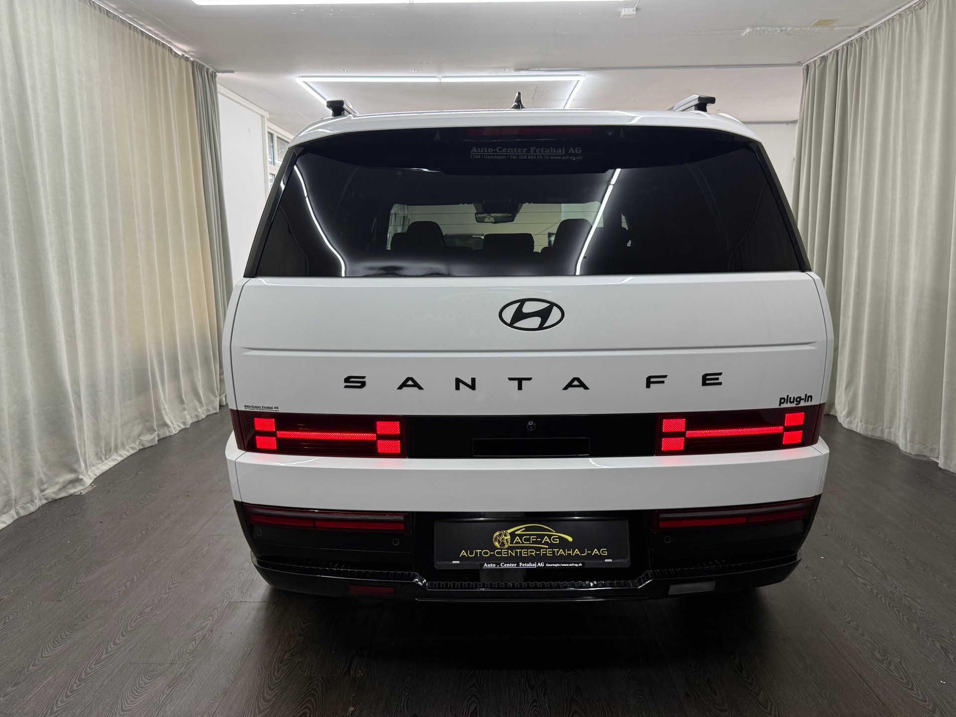 HYUNDAI Santa Fe 1.6 T-GDi PHEV Calligraphy 4WD Automatic-image-4