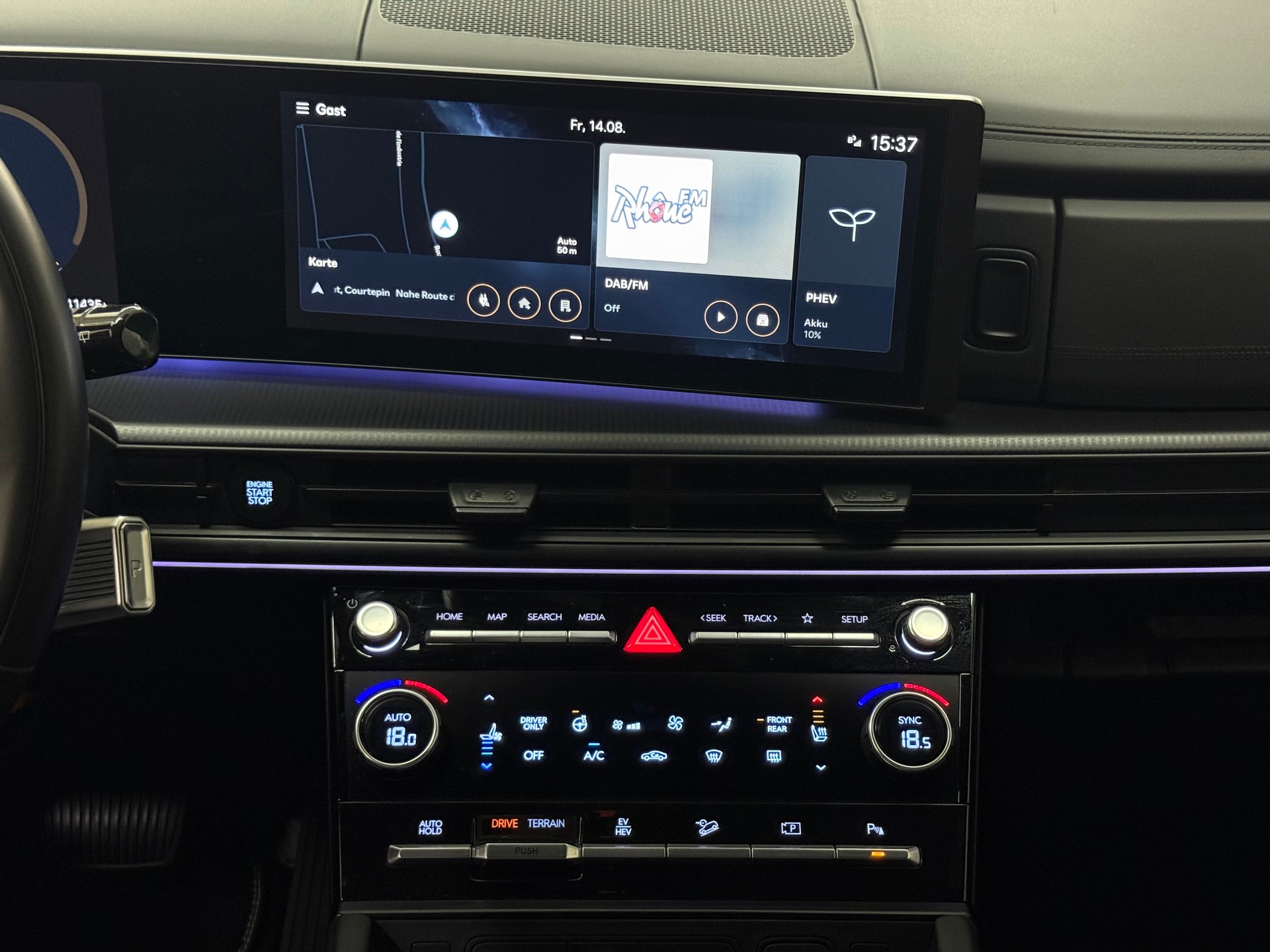 HYUNDAI Santa Fe 1.6 T-GDi PHEV Calligraphy 4WD Automatic-image-12