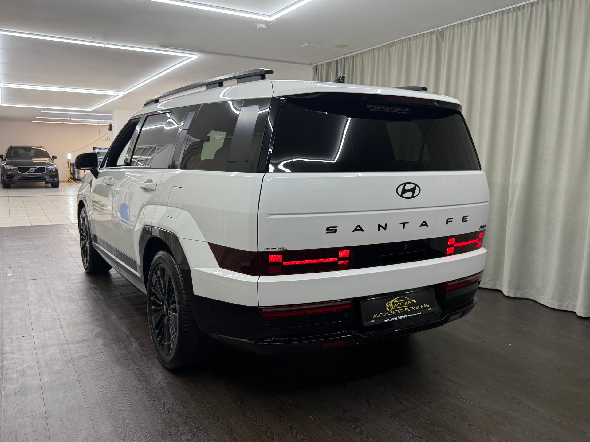 HYUNDAI Santa Fe 1.6 T-GDi PHEV Calligraphy 4WD Automatic-image-5