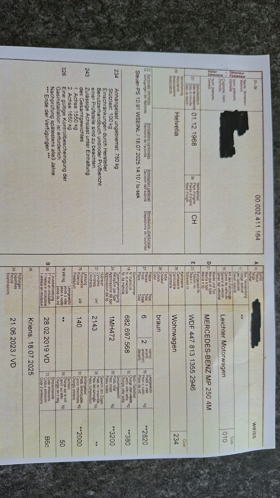 MERCEDES-BENZ 250 d 4matic-image-5