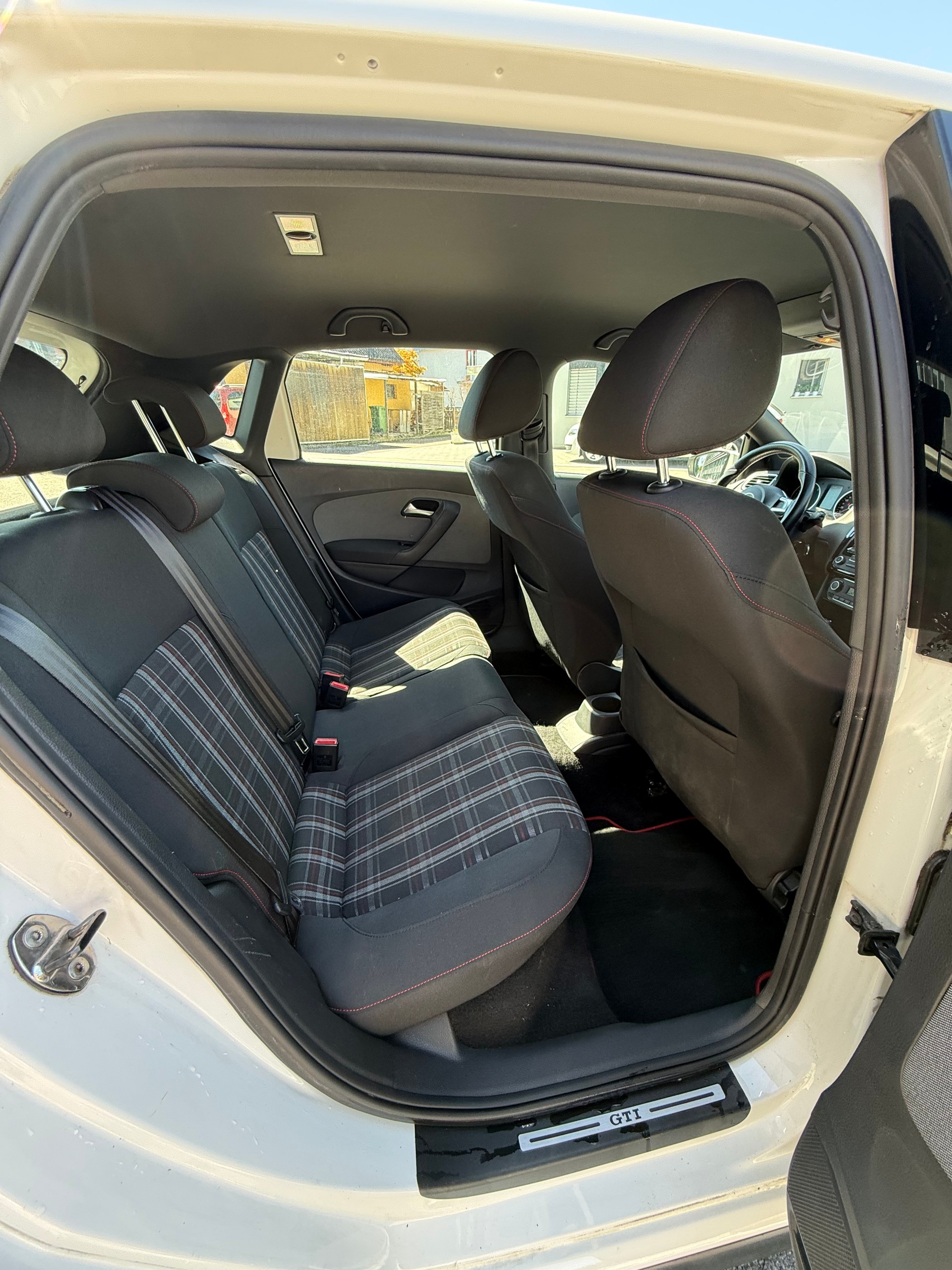VW Polo 1.4 TSI GTI DSG-image-2