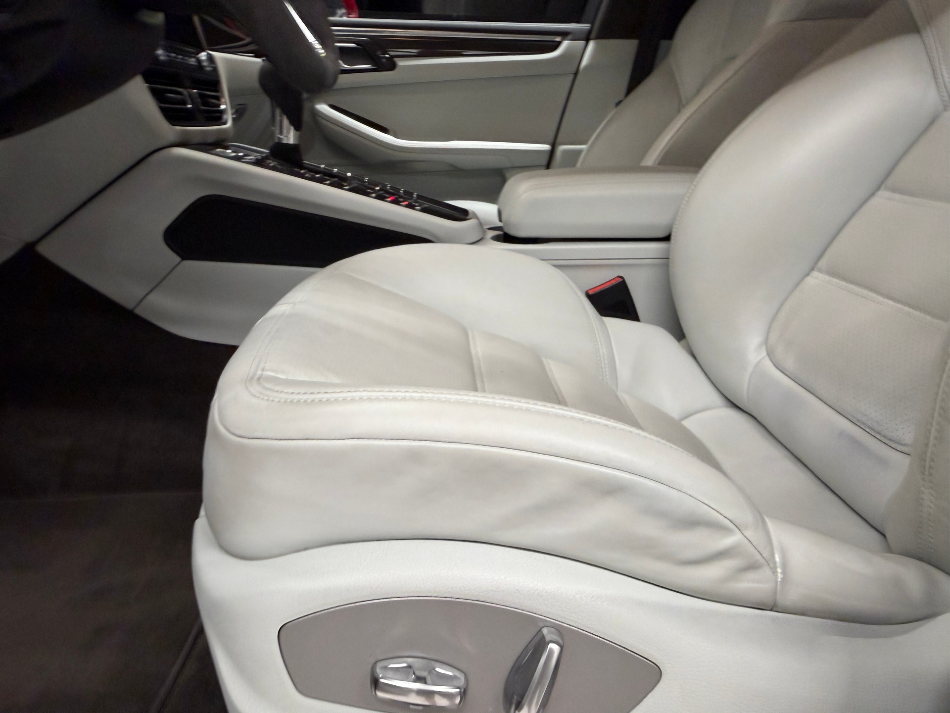 PORSCHE Macan 2.9 V6 GTS *Porsche Approved bis 06.2027*Frisch ab Porsche Service*Bose Surround Soundsystem*-image-19
