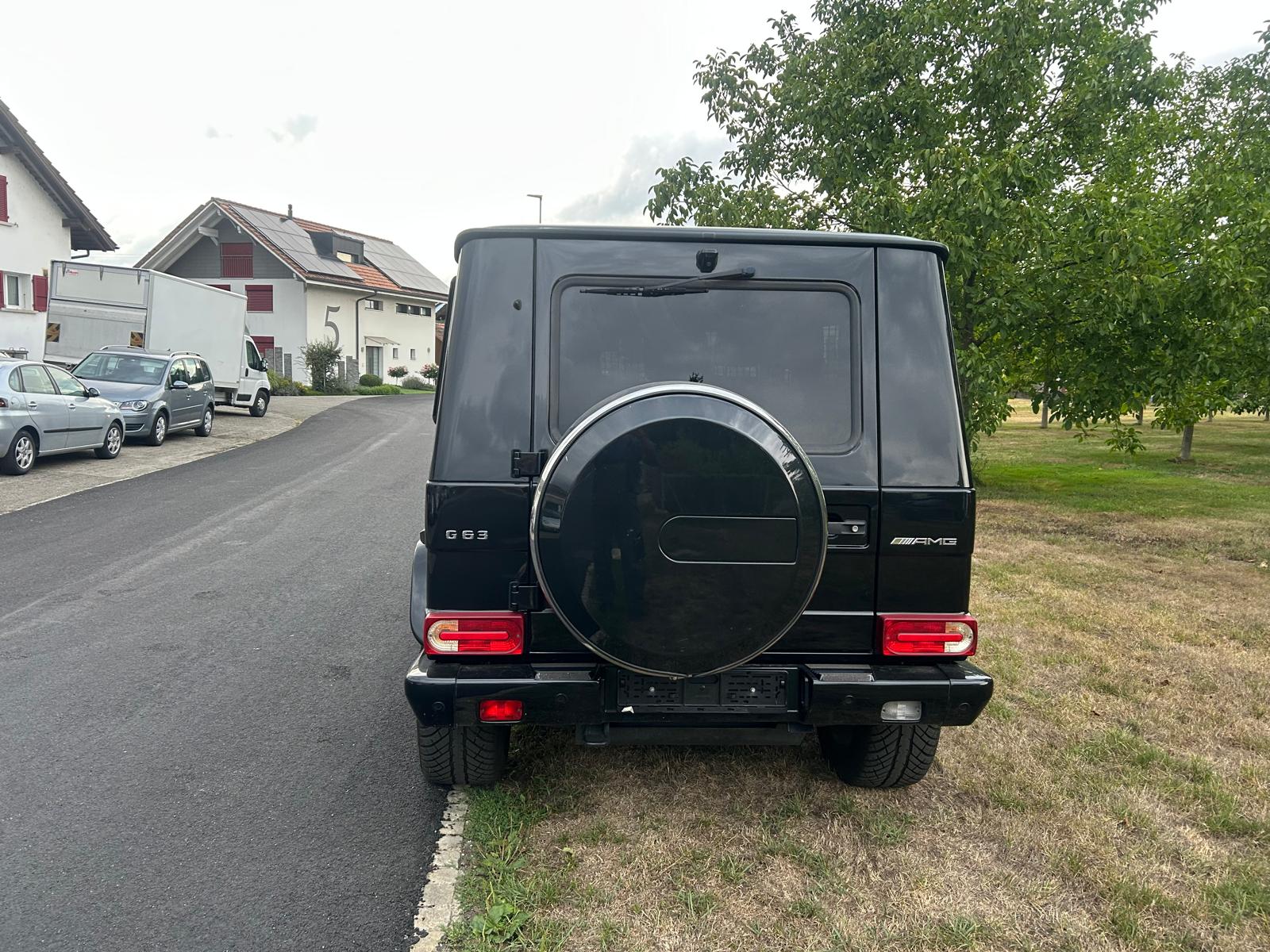 MERCEDES-BENZ G 63 AMG Automatic-image-2