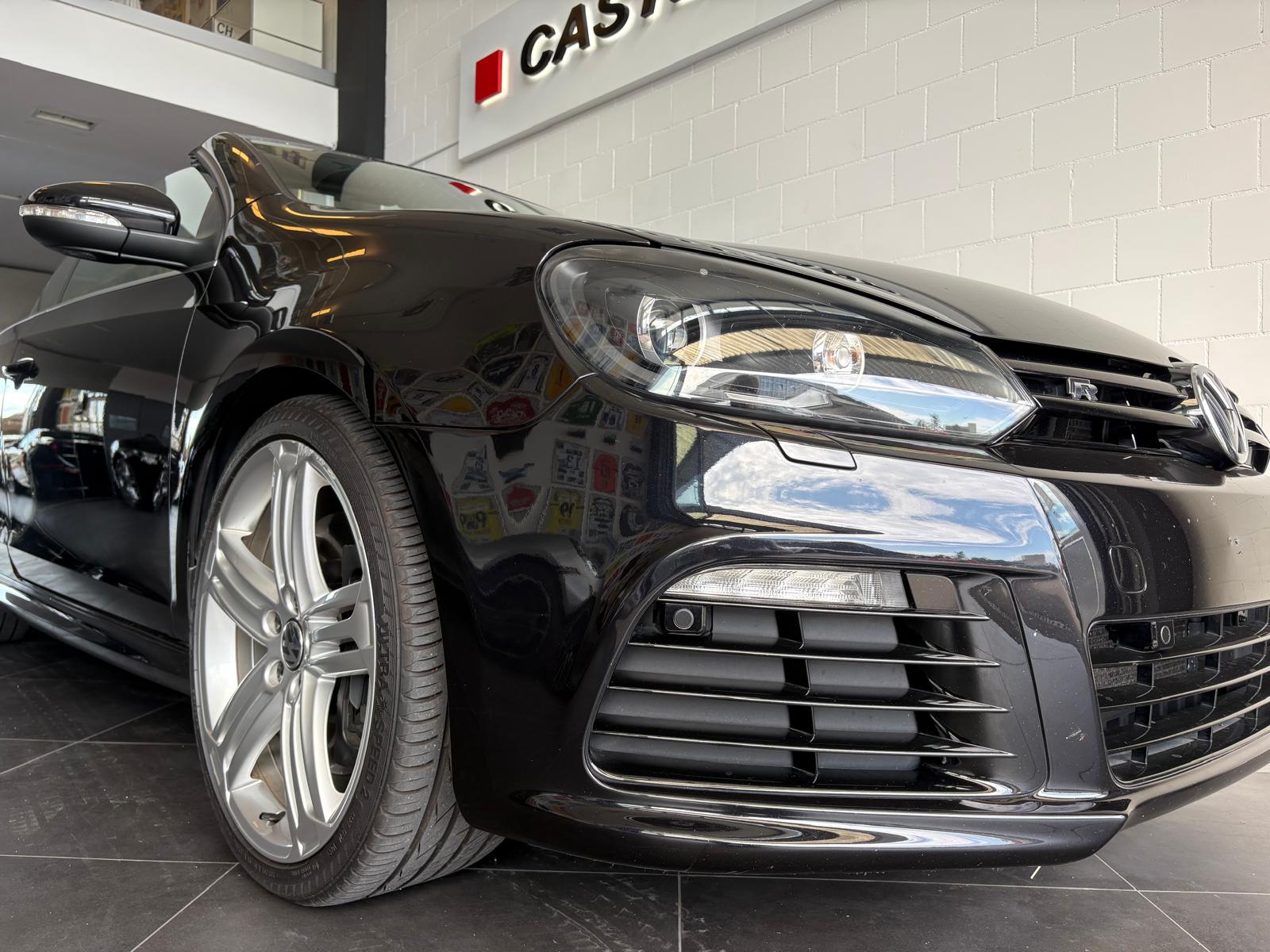 VW Golf VI Cabriolet 2.0 TSI R DSG-image-2