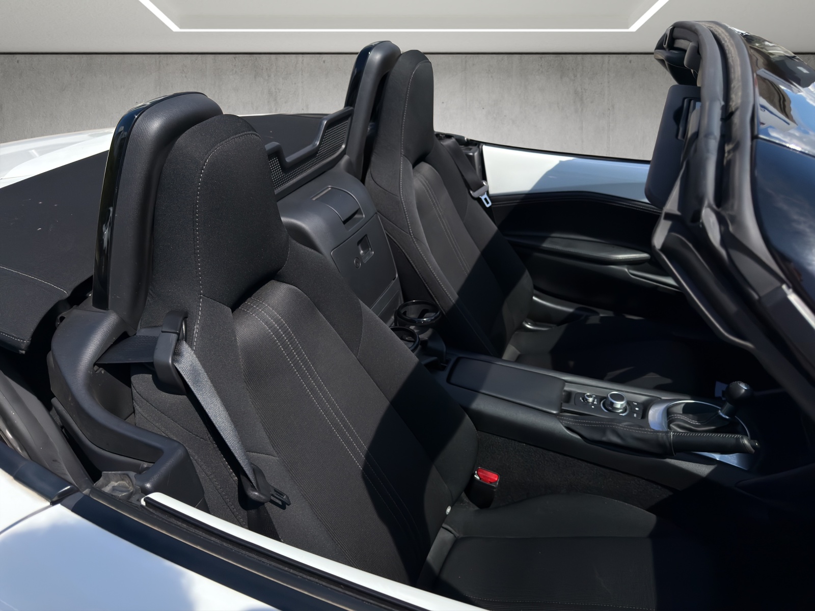 MAZDA MX-5 SKYACTIV-G 132 Revolution-image-10