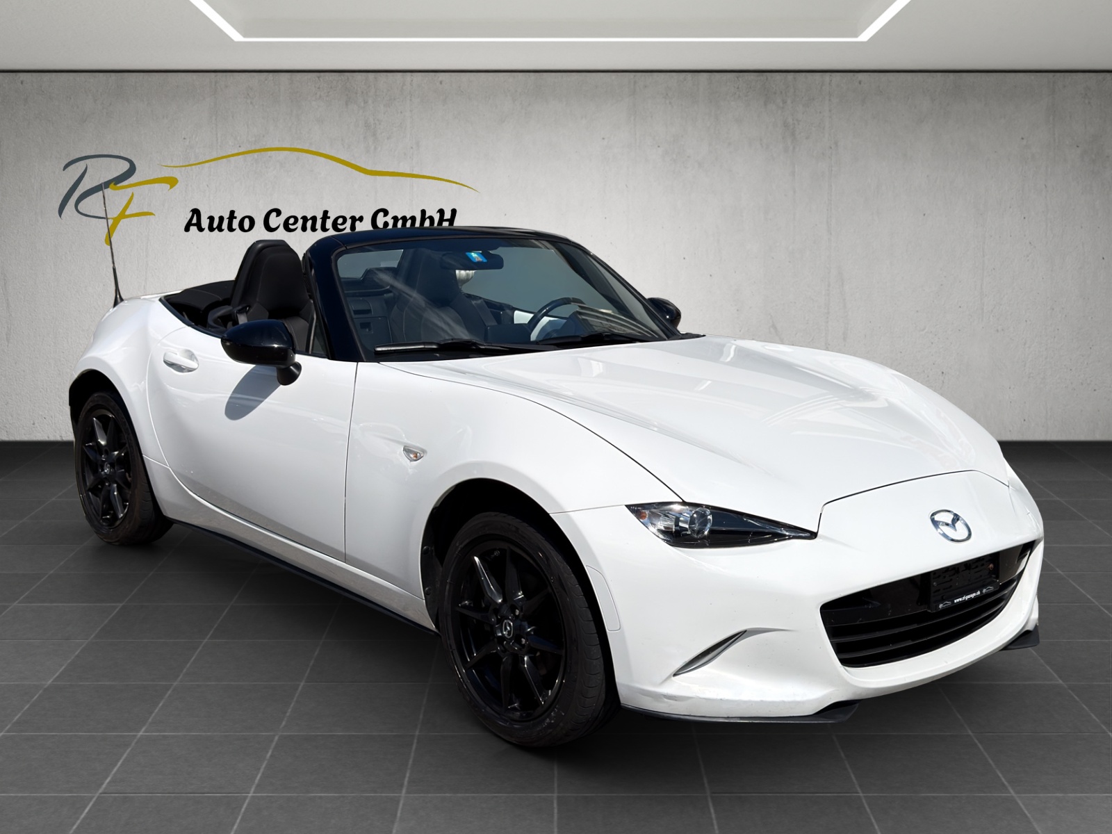 MAZDA MX-5 SKYACTIV-G 132 Revolution-image-2
