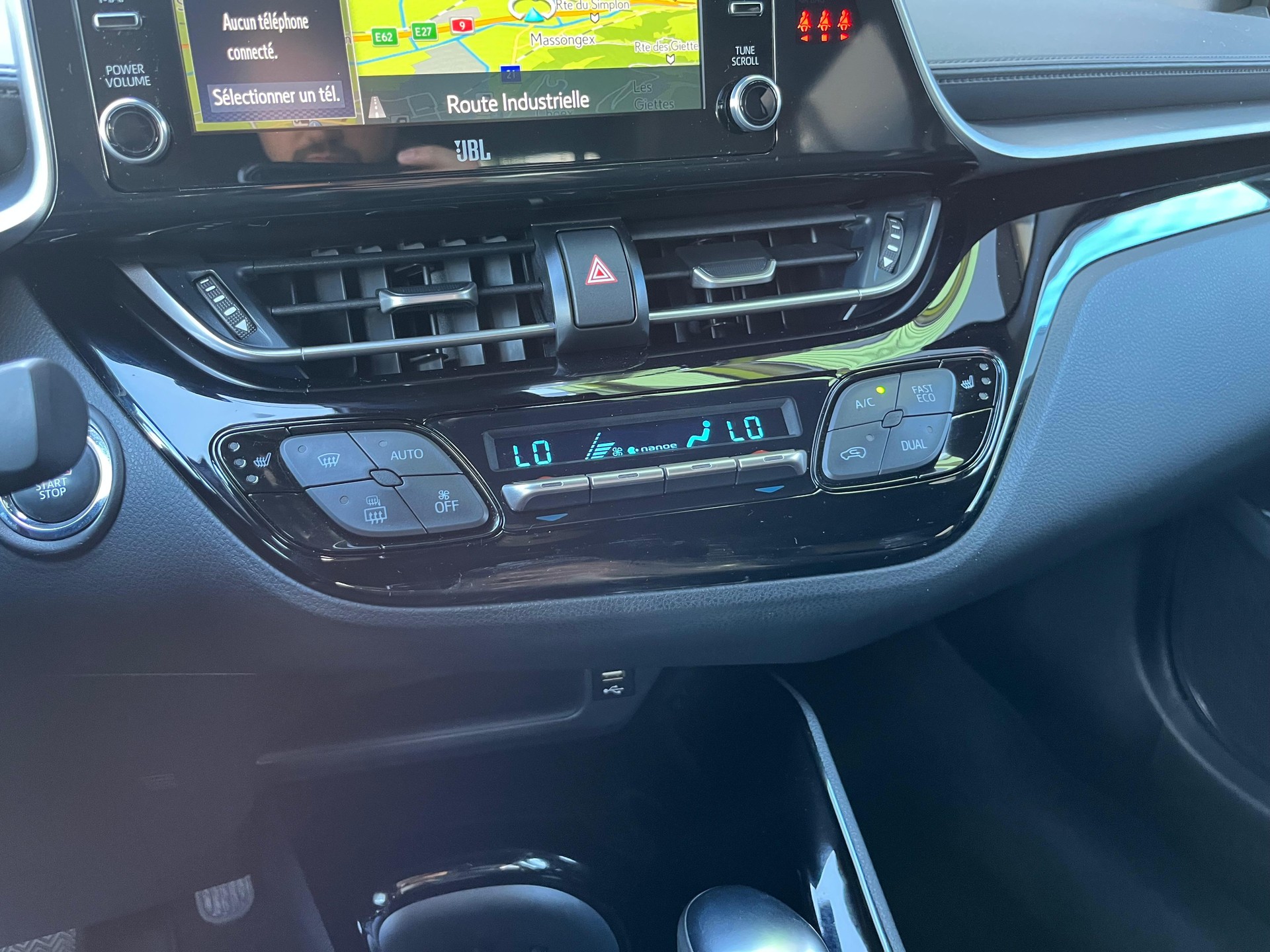 TOYOTA C-HR 2.0 HSD CVT GR Sport-image-18
