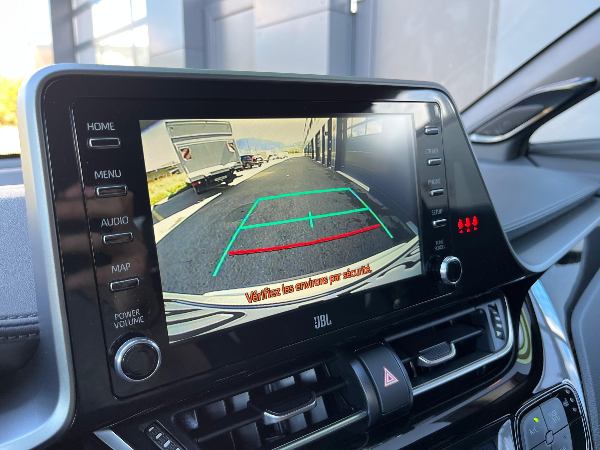 TOYOTA C-HR 2.0 HSD CVT GR Sport-image-17