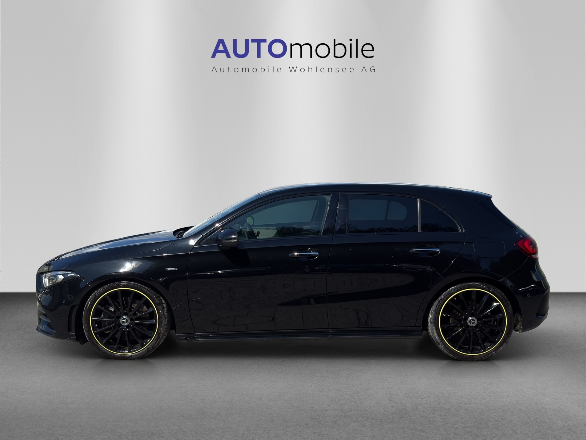 MERCEDES-BENZ A 250 AMG Line 7G-DCT *Edition One*-image-0