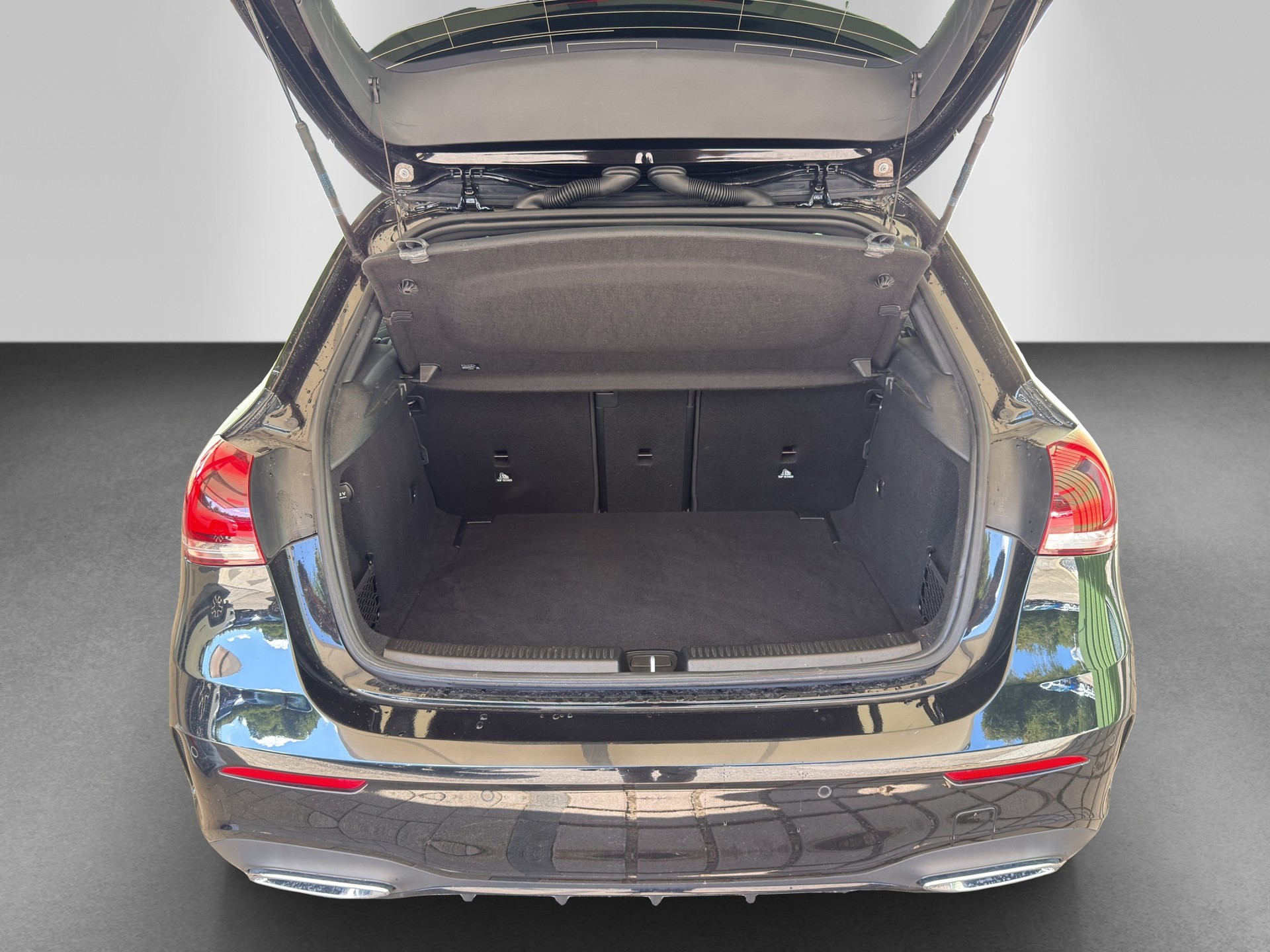 MERCEDES-BENZ A 250 AMG Line 7G-DCT *Edition One*-image-15