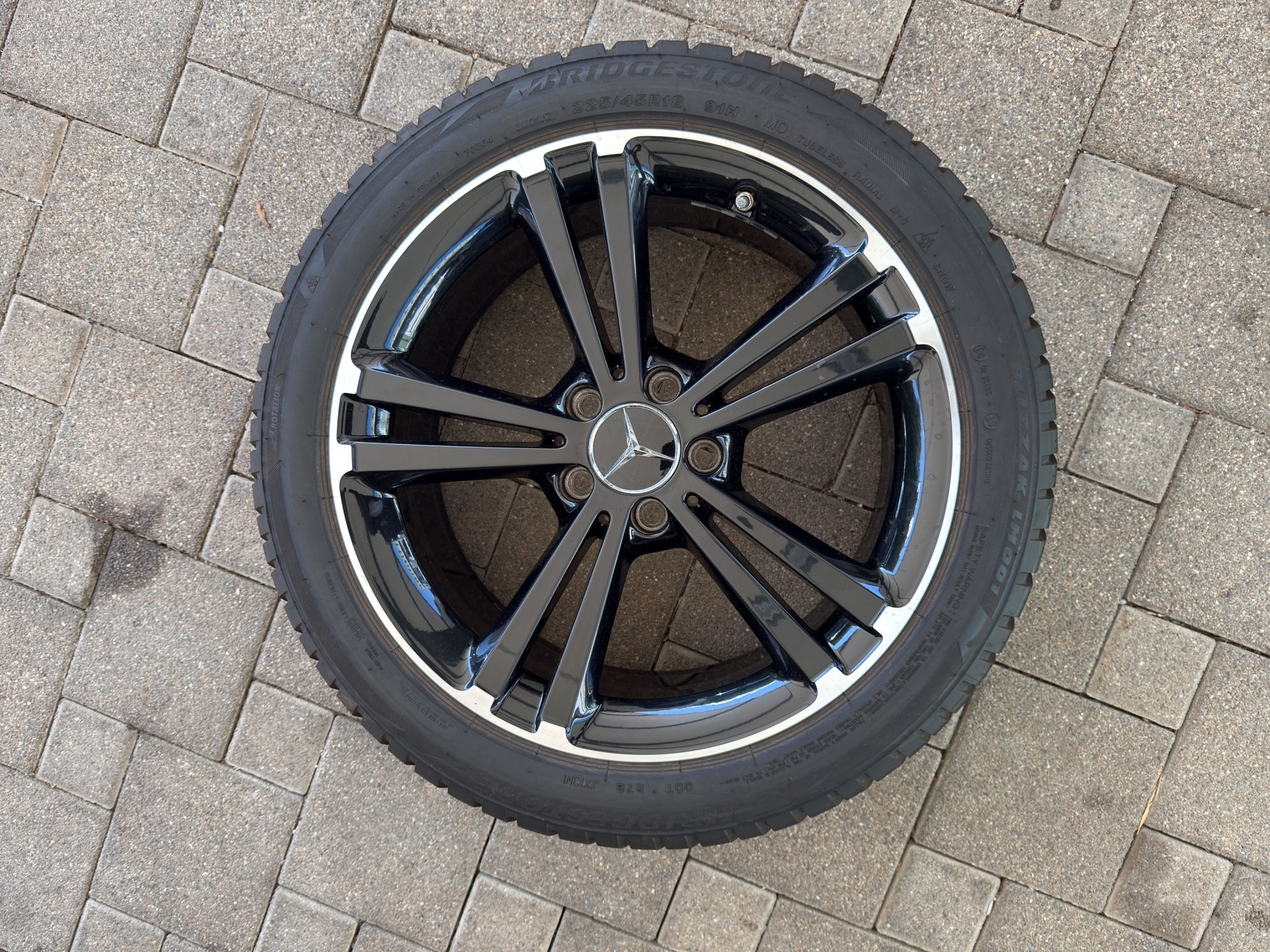 MERCEDES-BENZ A 250 AMG Line 7G-DCT *Edition One*-image-16