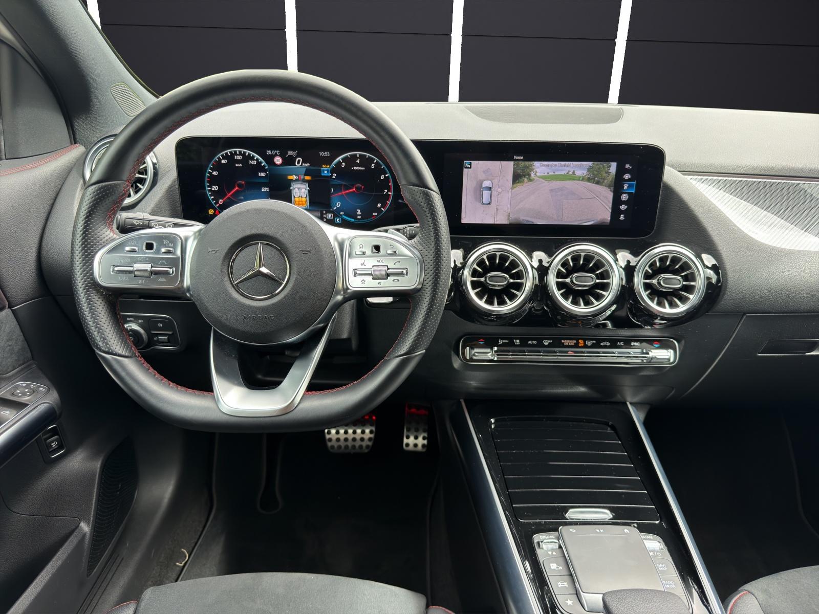 MERCEDES-BENZ GLA 250 AMG Line 4matic-image-11
