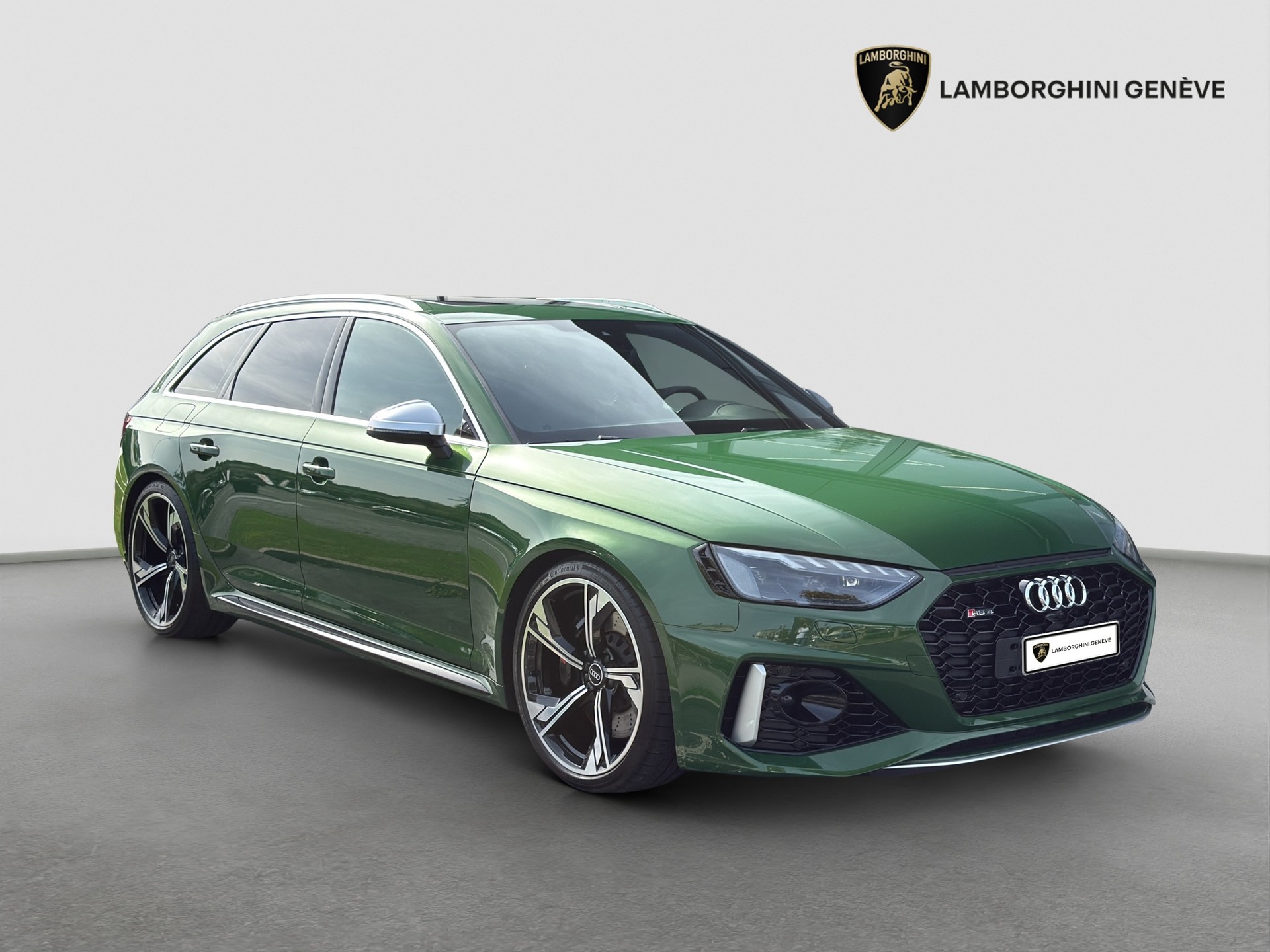 AUDI RS4 Avant quattro tiptronic