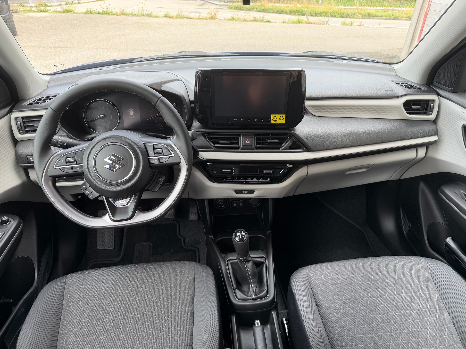 SUZUKI Swift 1.2 Piz Sulai Hybrid 4x4-image-6