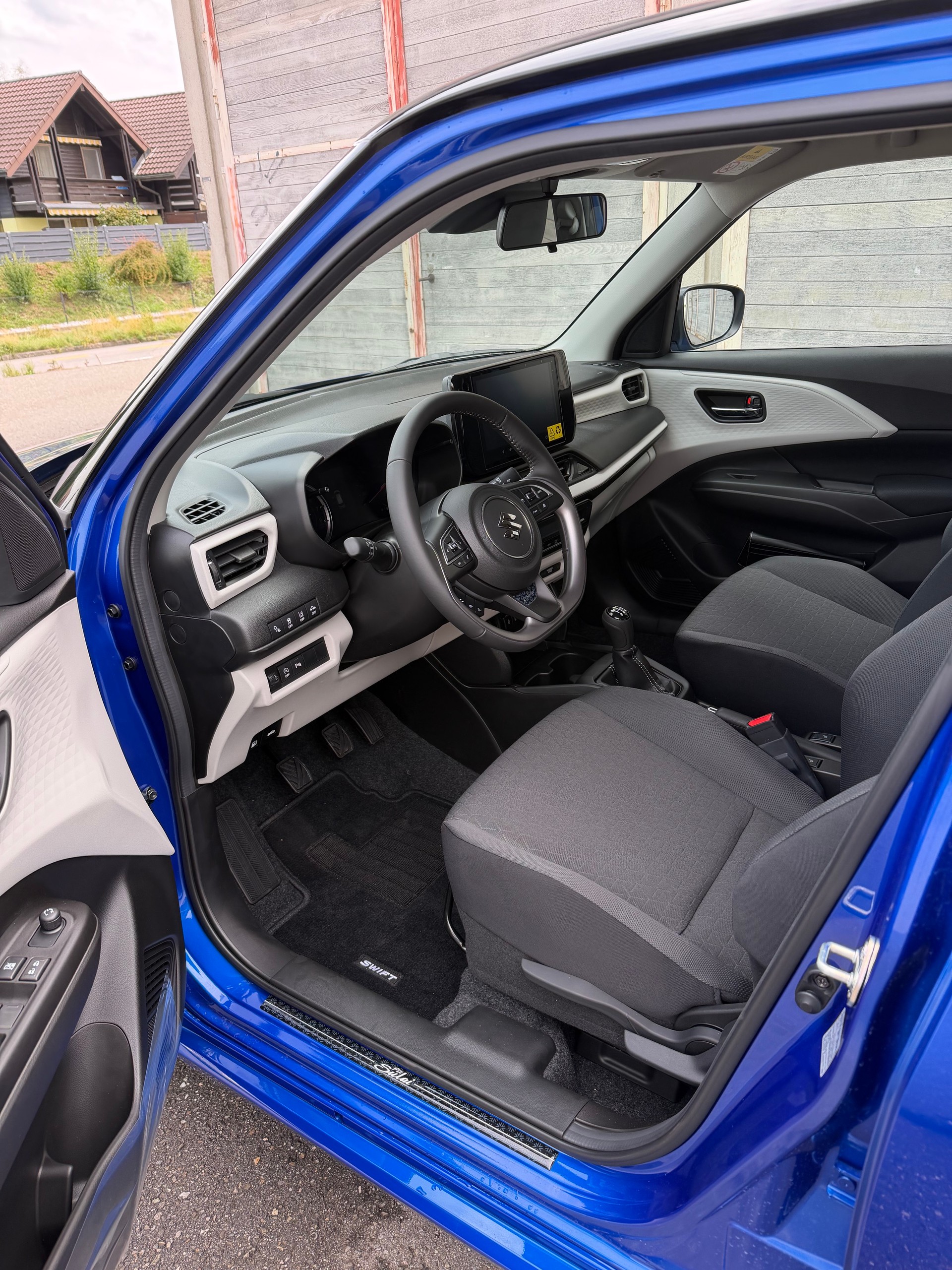 SUZUKI Swift 1.2 Piz Sulai Hybrid 4x4-image-5
