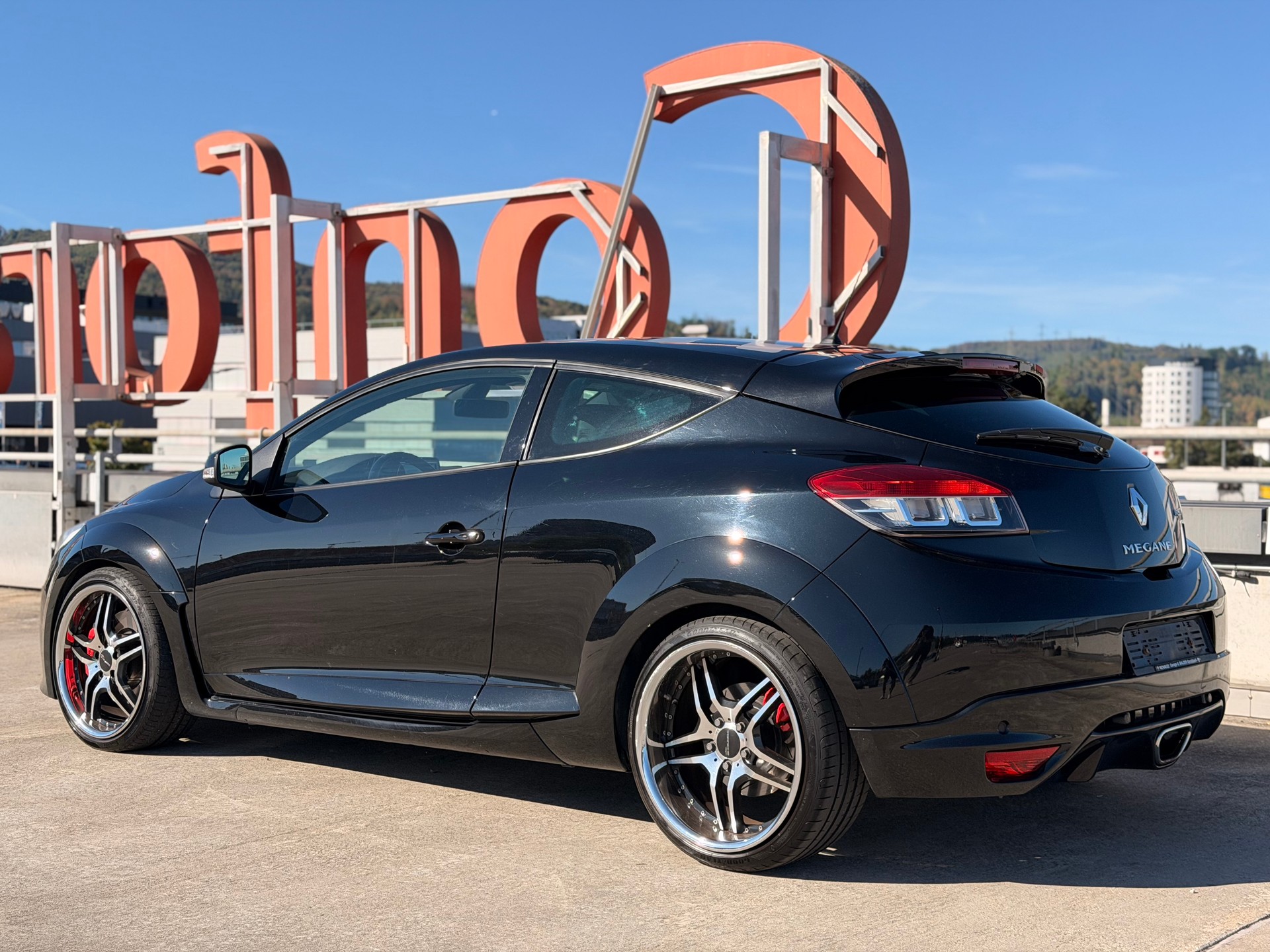 RENAULT Mégane Coupé 2.0 16V Turbo Red Bull Racing-image-6