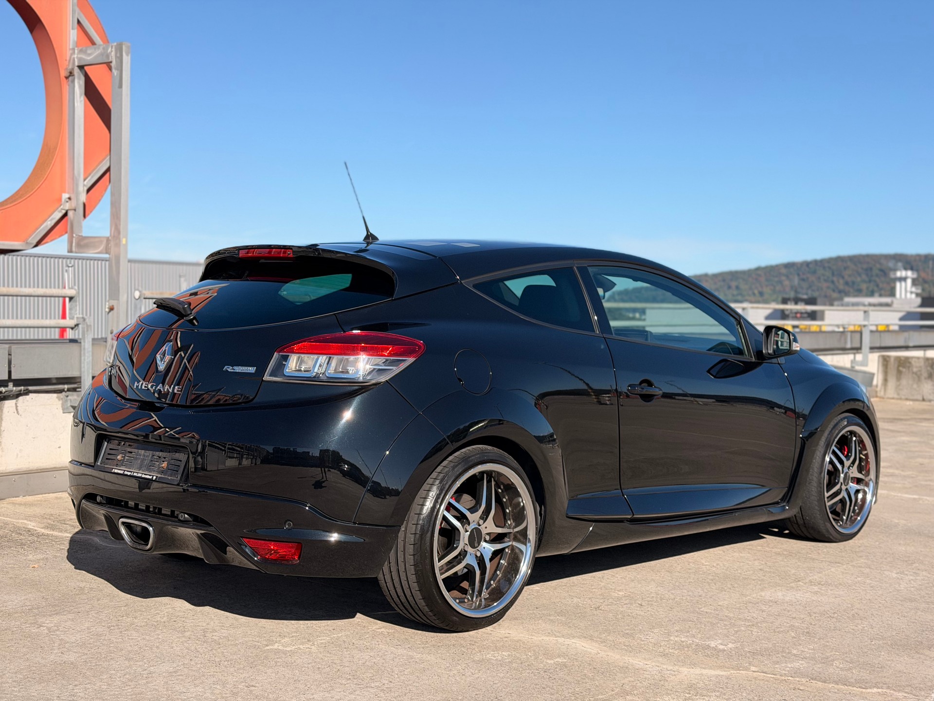 RENAULT Mégane Coupé 2.0 16V Turbo Red Bull Racing-image-3