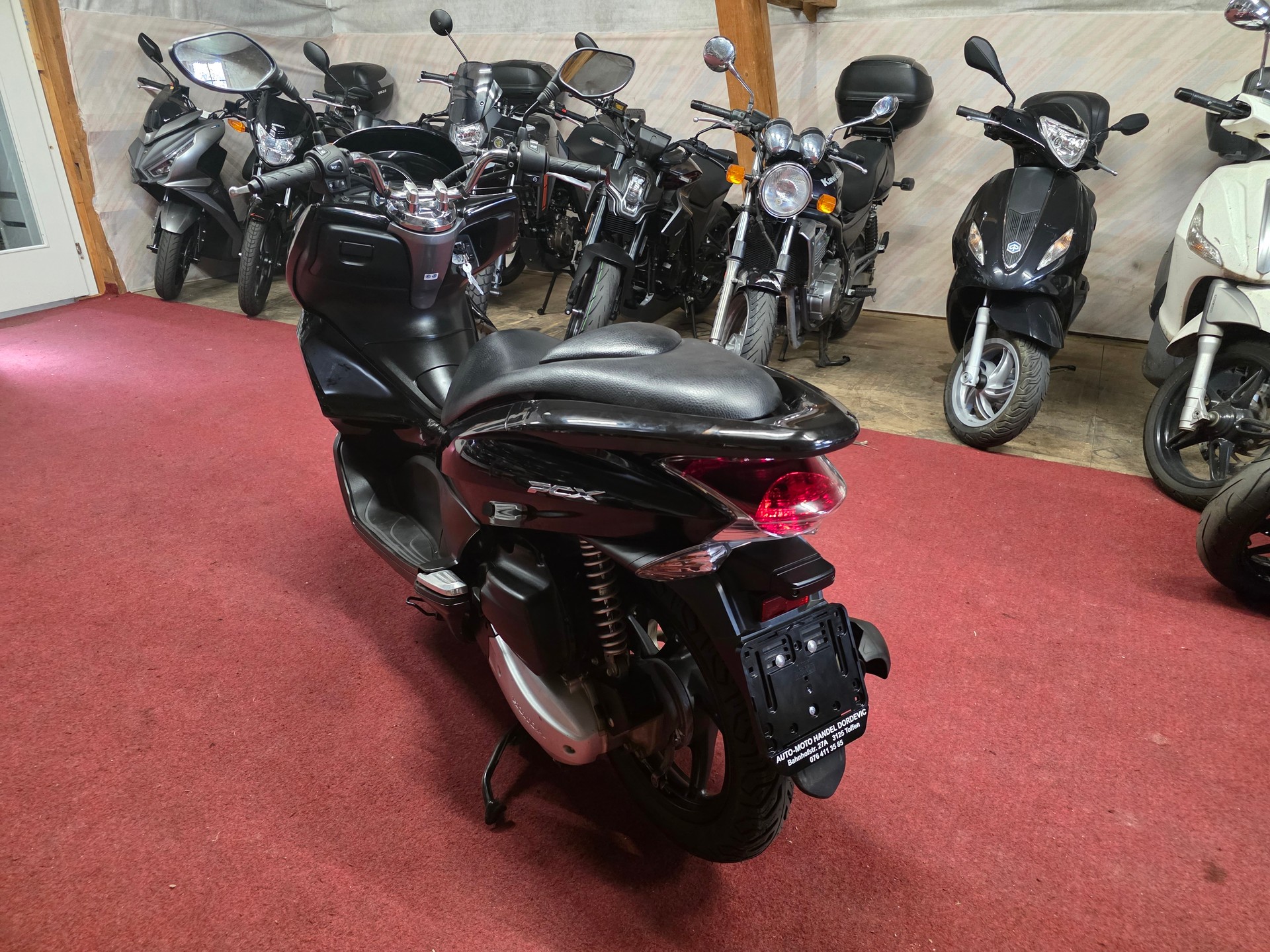 HONDA PCX 125 i-image-2