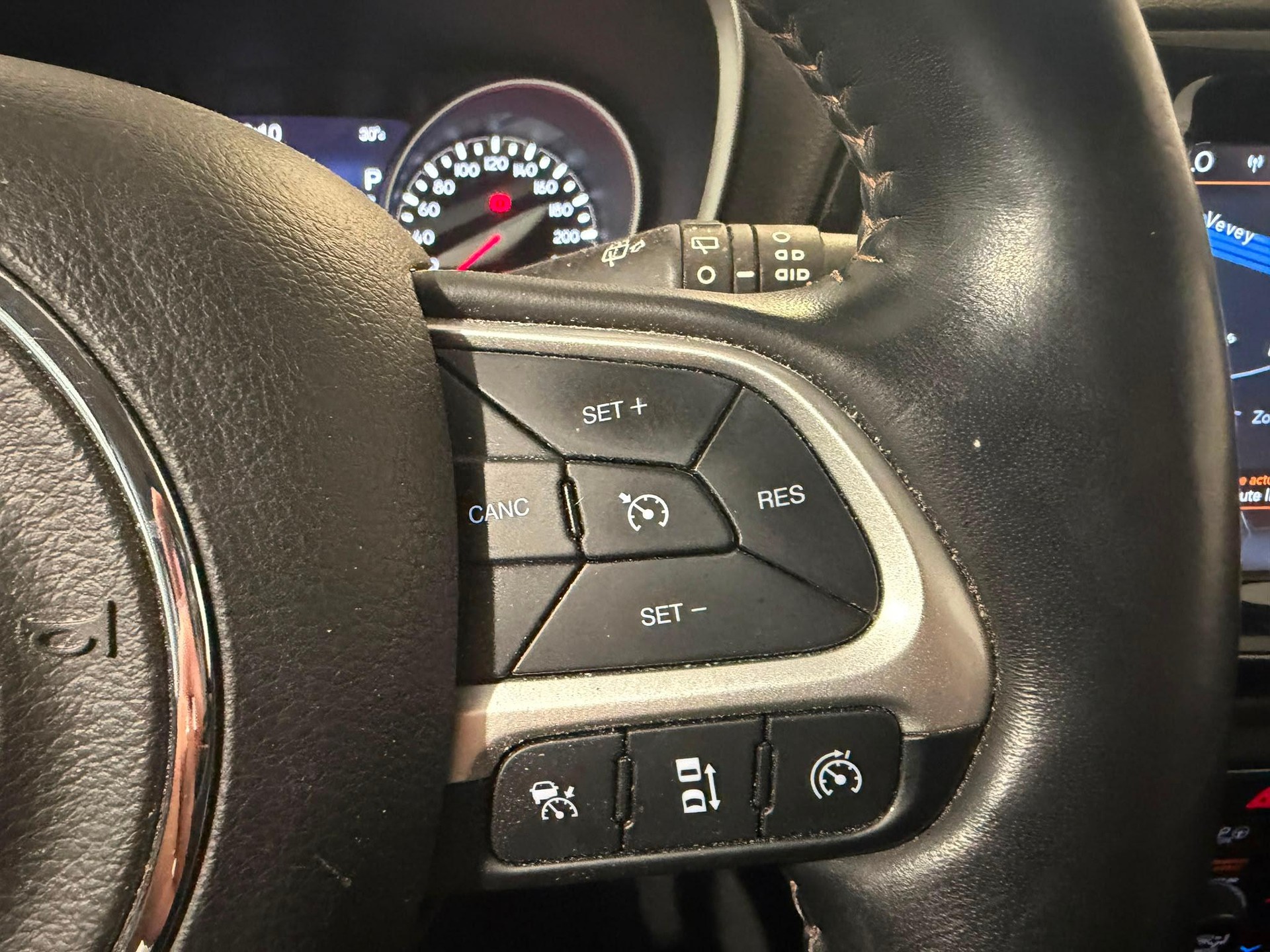 JEEP Compass 1.4 MultiAir Limited AWD-image-6