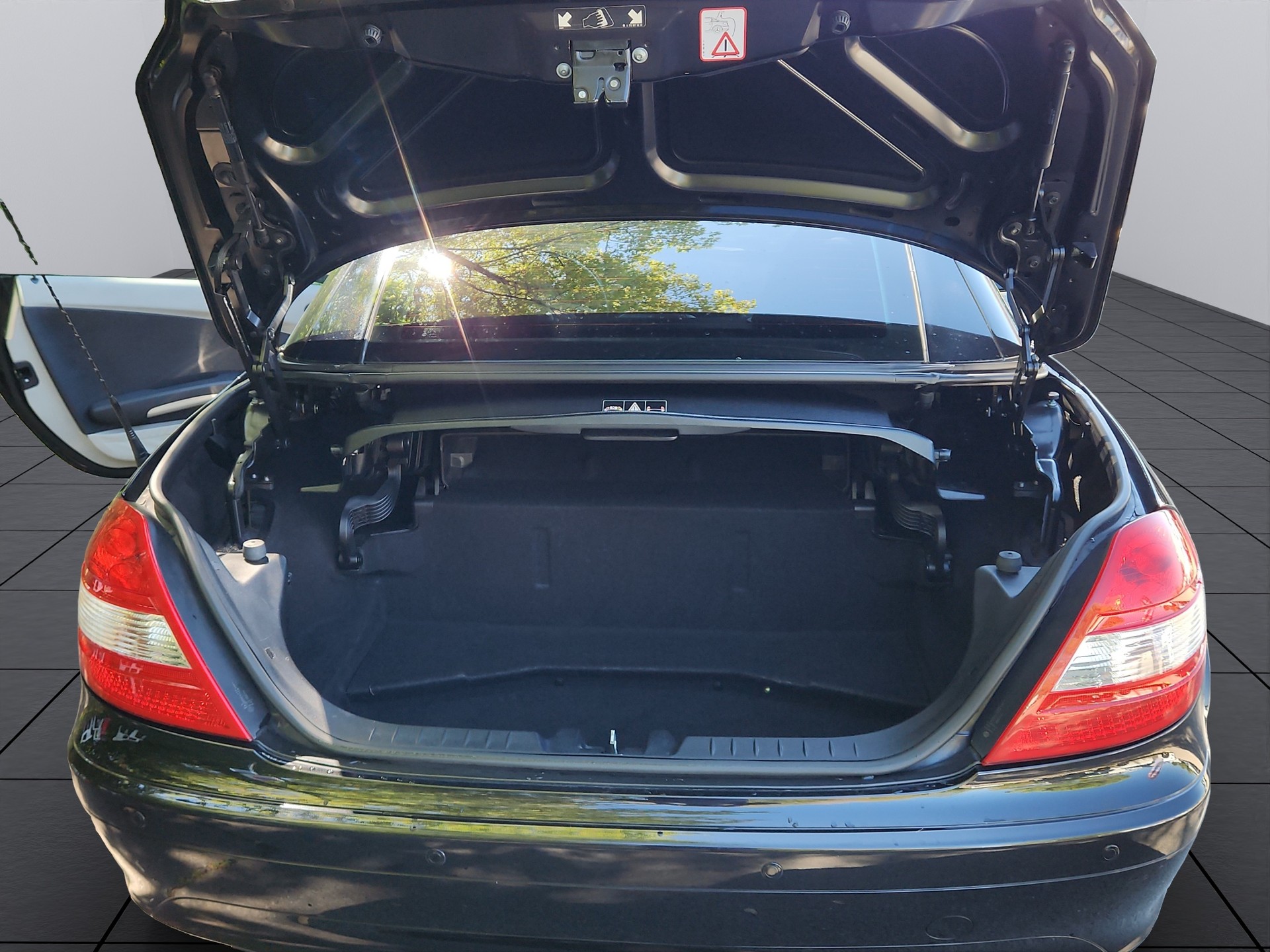 MERCEDES-BENZ SLK 350-image-15