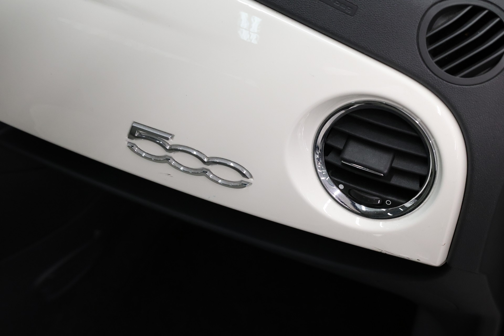 FIAT 500 1.2 Lounge-image-16