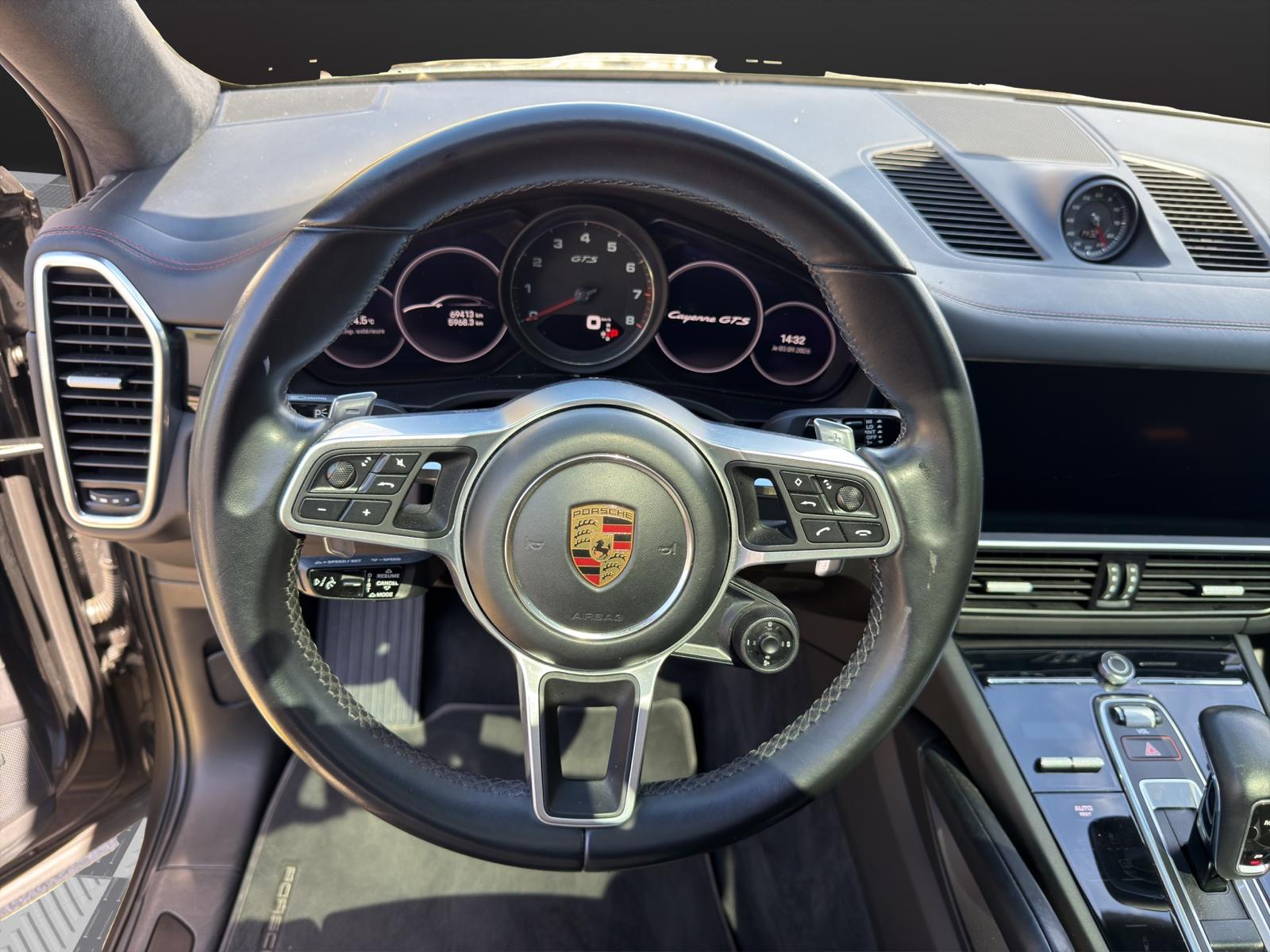 PORSCHE Cayenne GTS Coupé-image-9