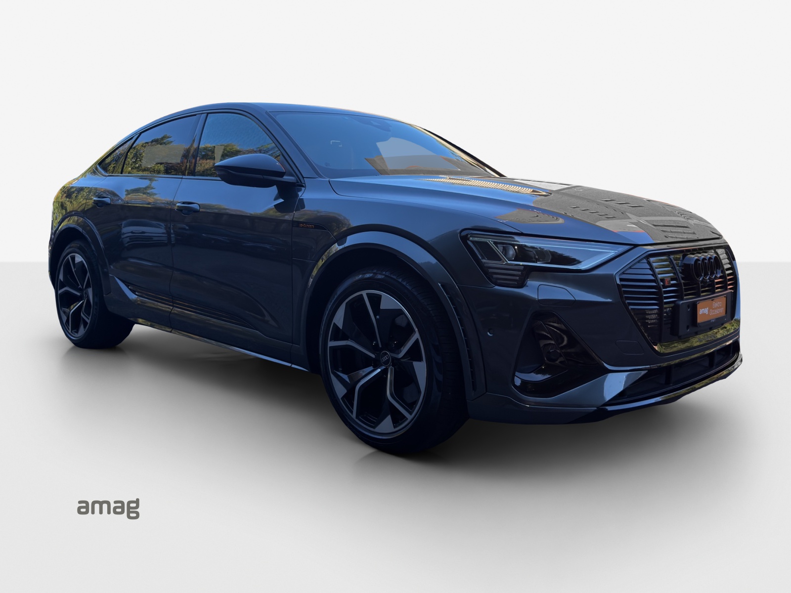 AUDI e-tron S Sportback quattro-image-6