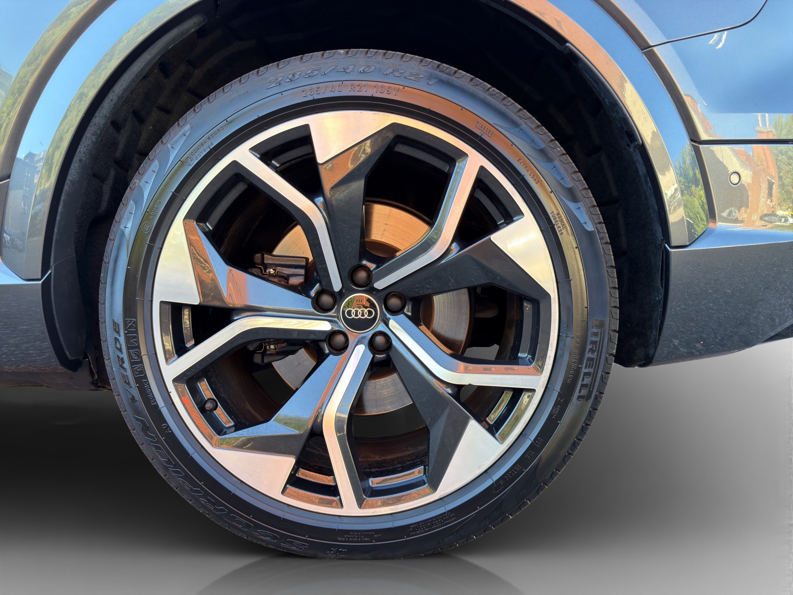 AUDI e-tron S Sportback quattro-image-14