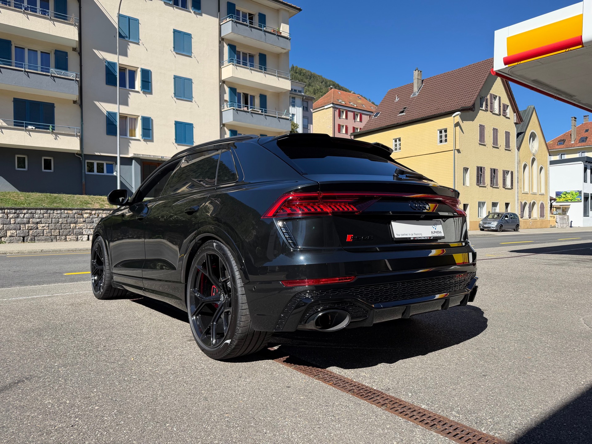 AUDI RSQ8 quattro-image-4